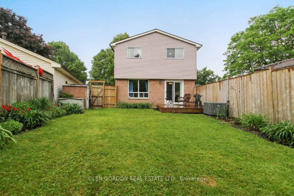 63 Caprice Crescent photo 28