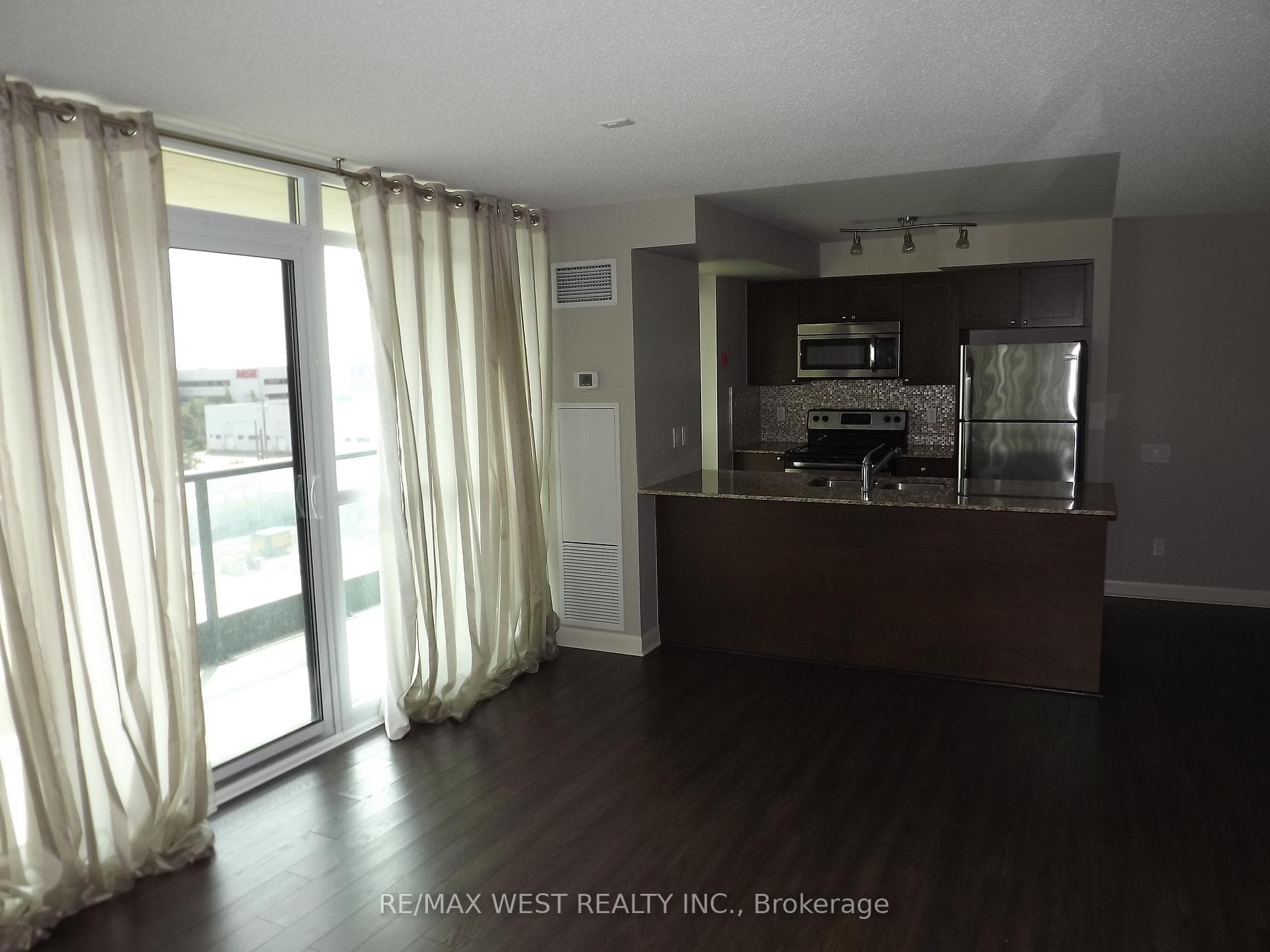 525 Wilson Avenue Unit 601 photo 12