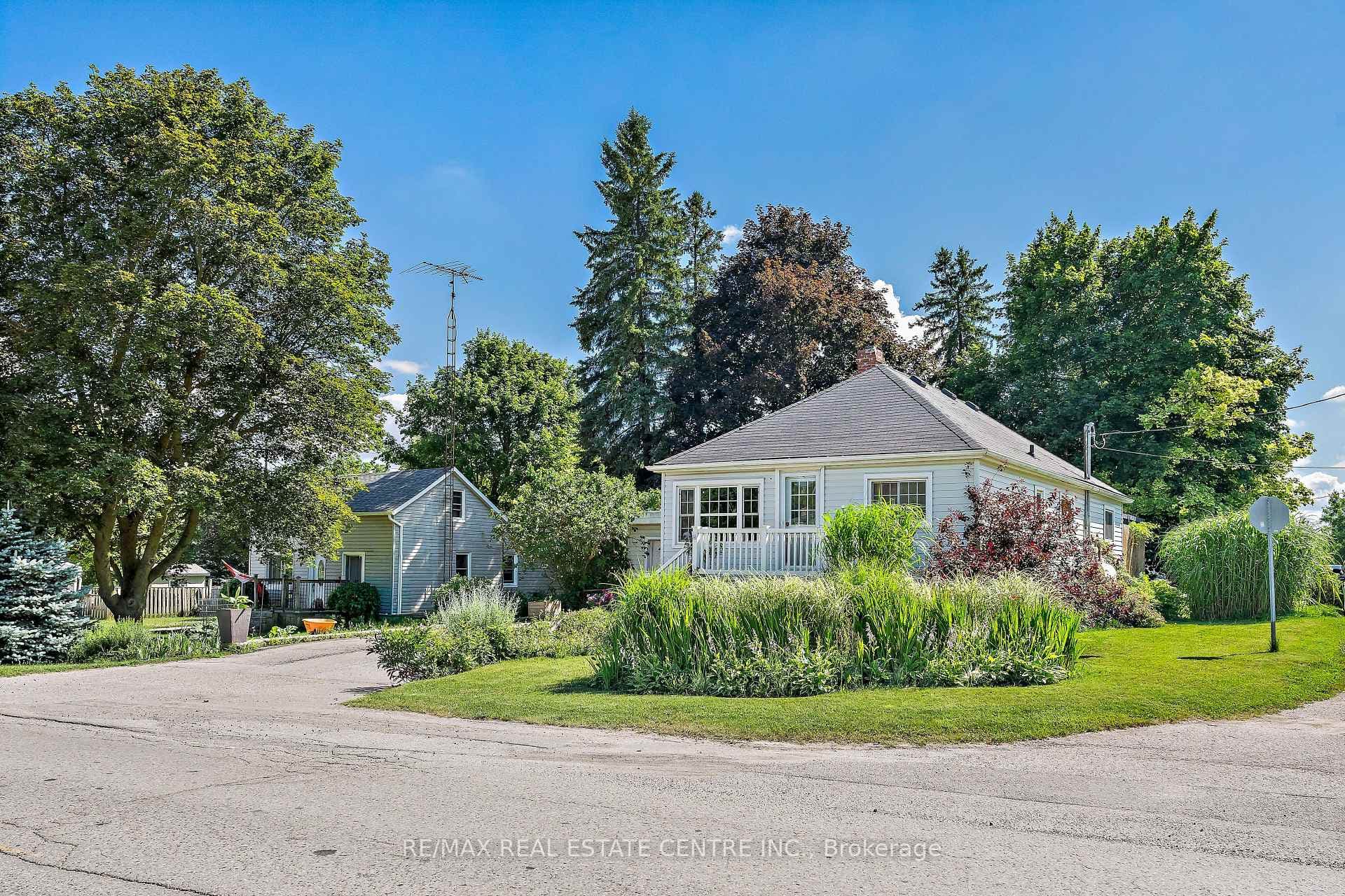 196 Main Street photo 1