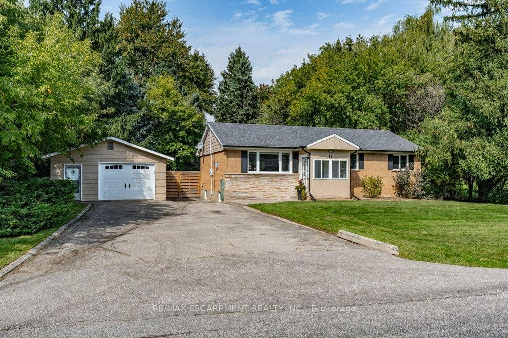11 Garwood Avenue photo 1