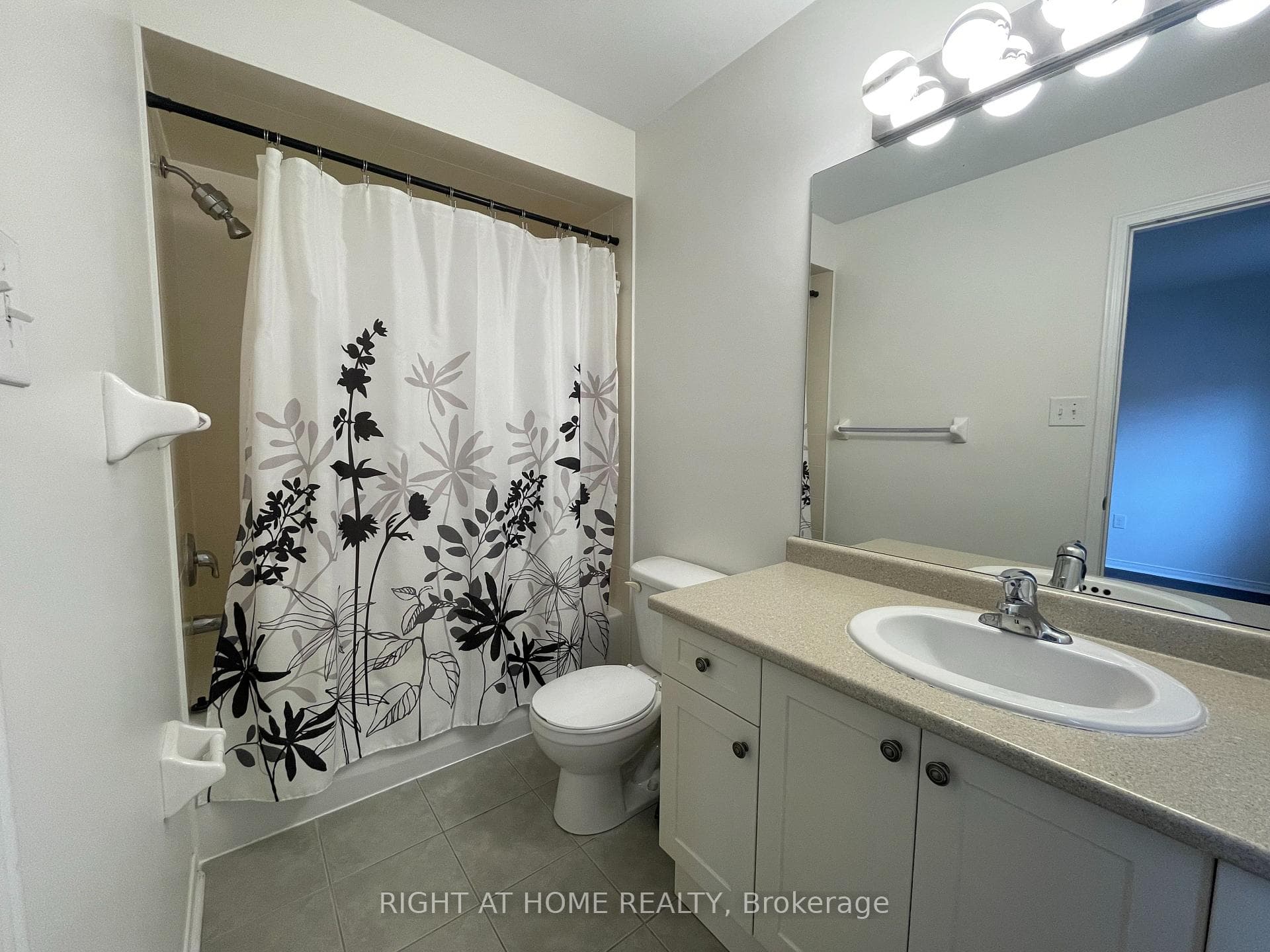 2171 Fiddlers Way Unit 4 photo 17