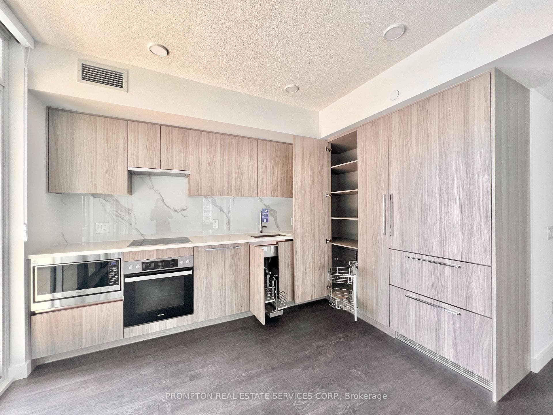 1 Concord Cityplace Way Unit 2810 photo 17