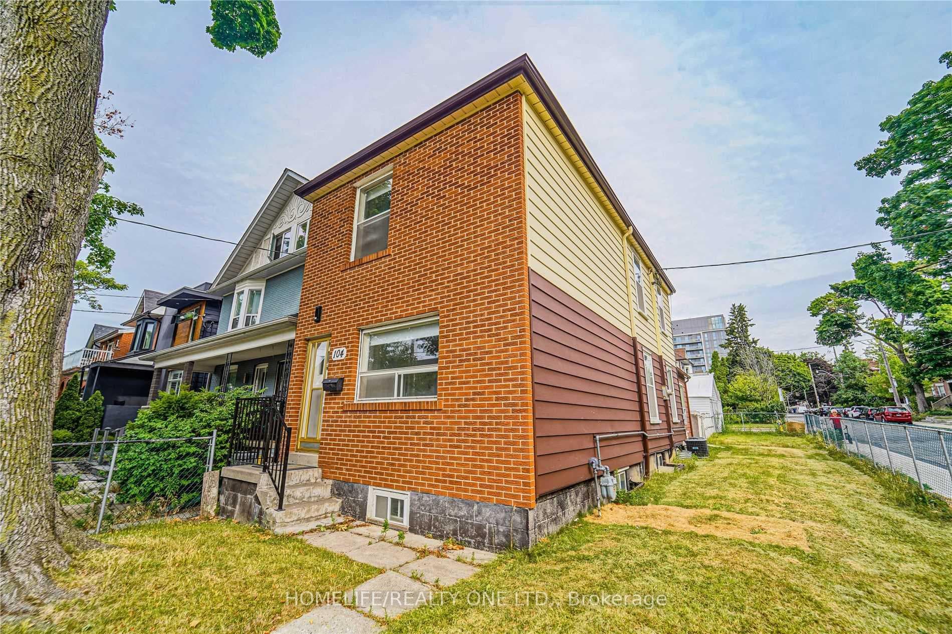 104 Benson Avenue Unit Main photo 2