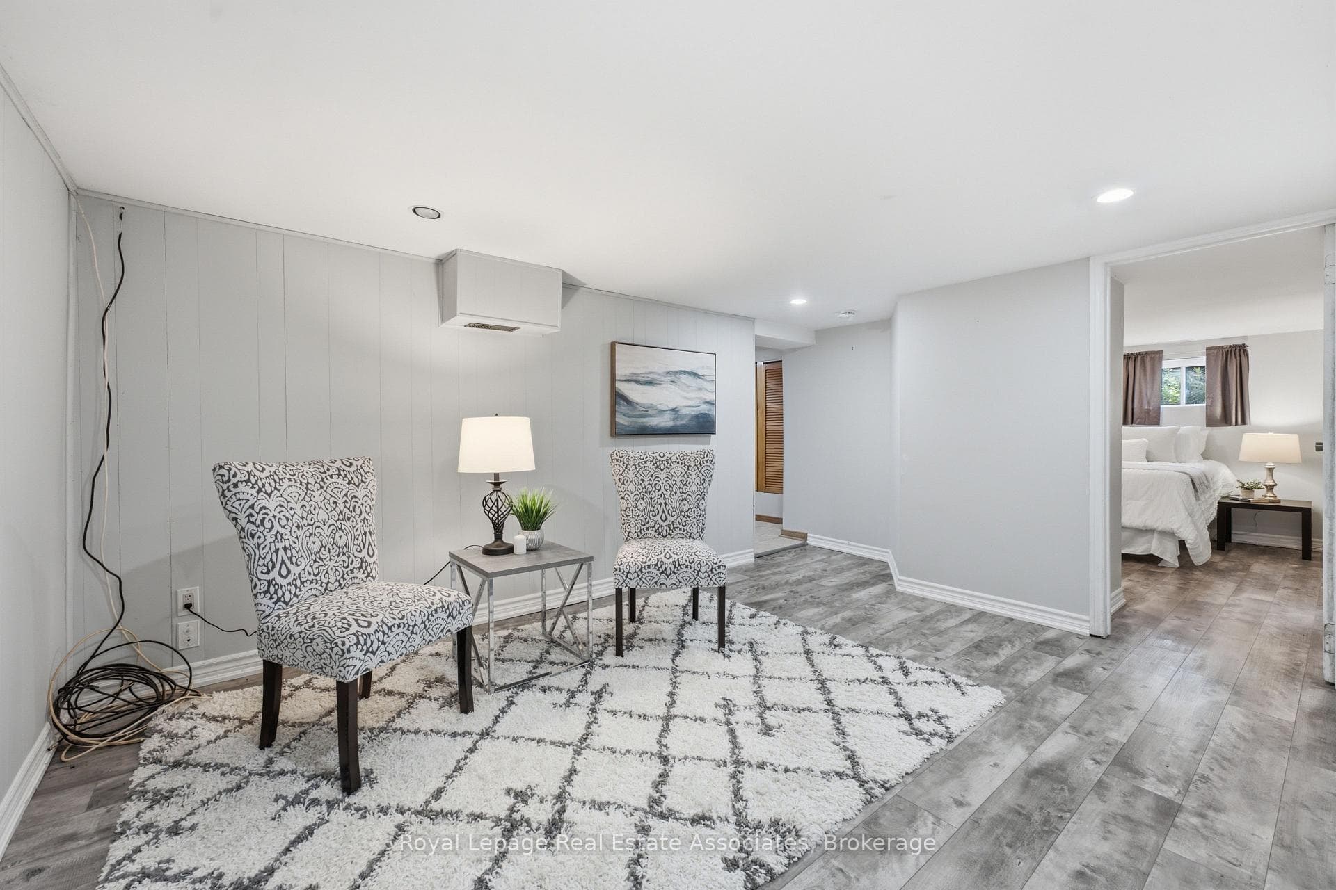 64 Eaglewood Boulevard photo 24