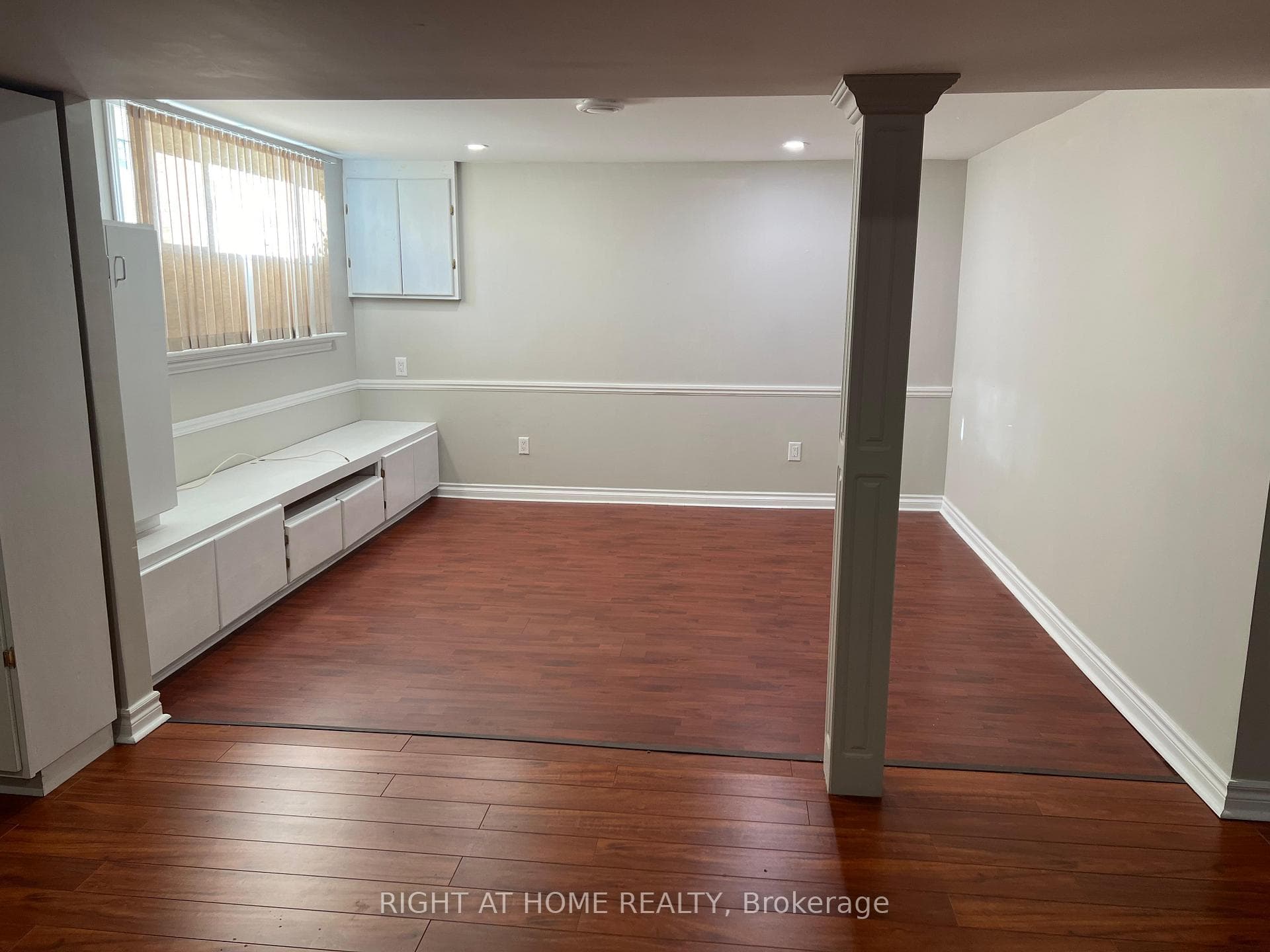 241 Chadburn Street photo 16