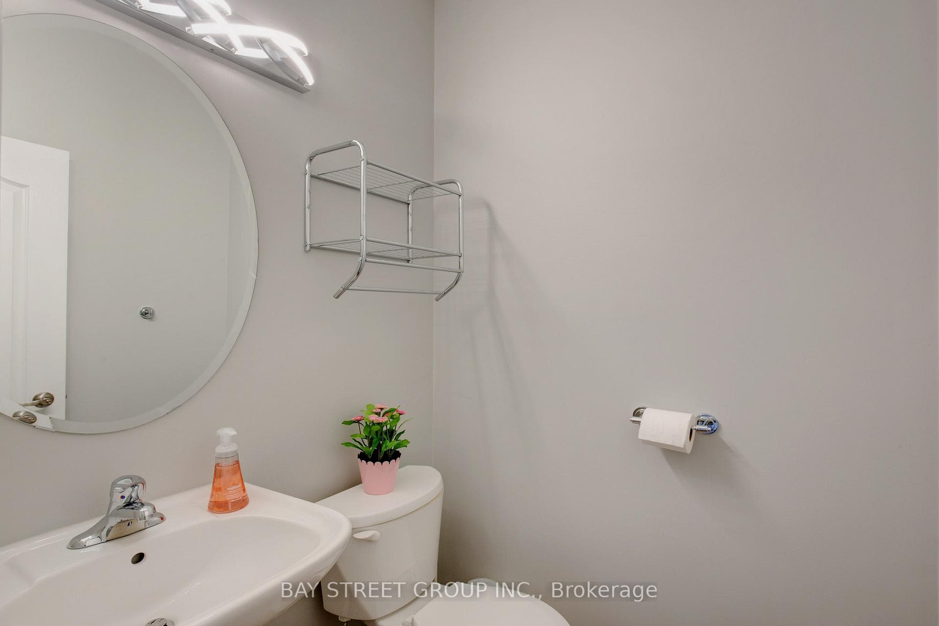 37 Drewry Avenue Unit 3 photo 13