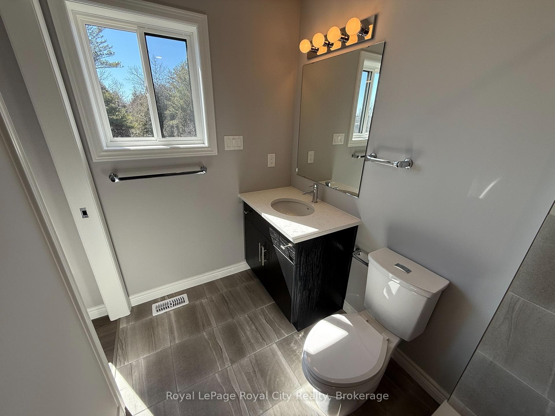 67 ARABELLA Drive photo 29