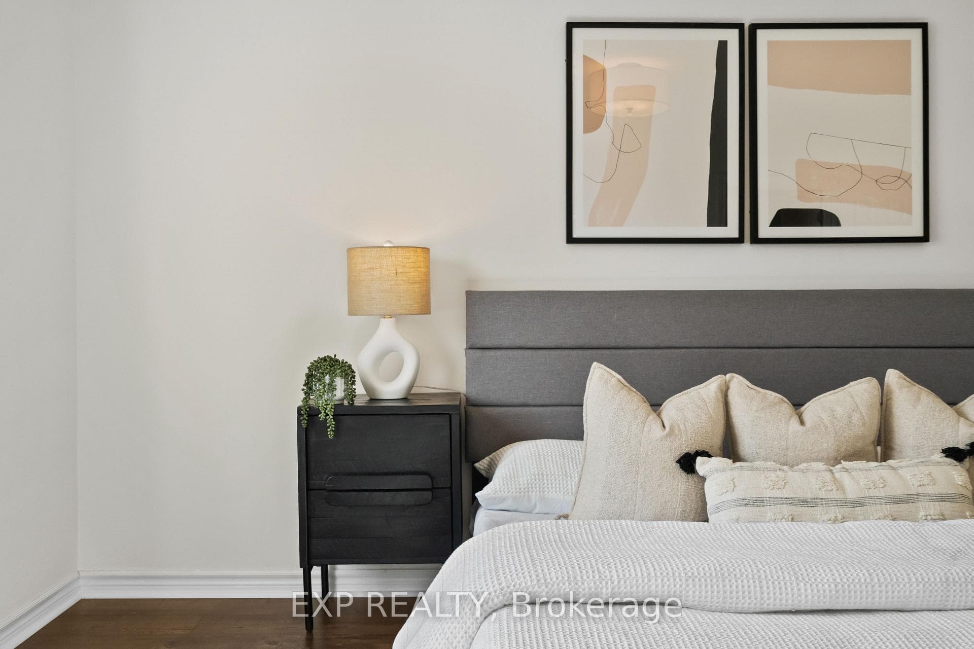 12 Mantz Crescent photo 19