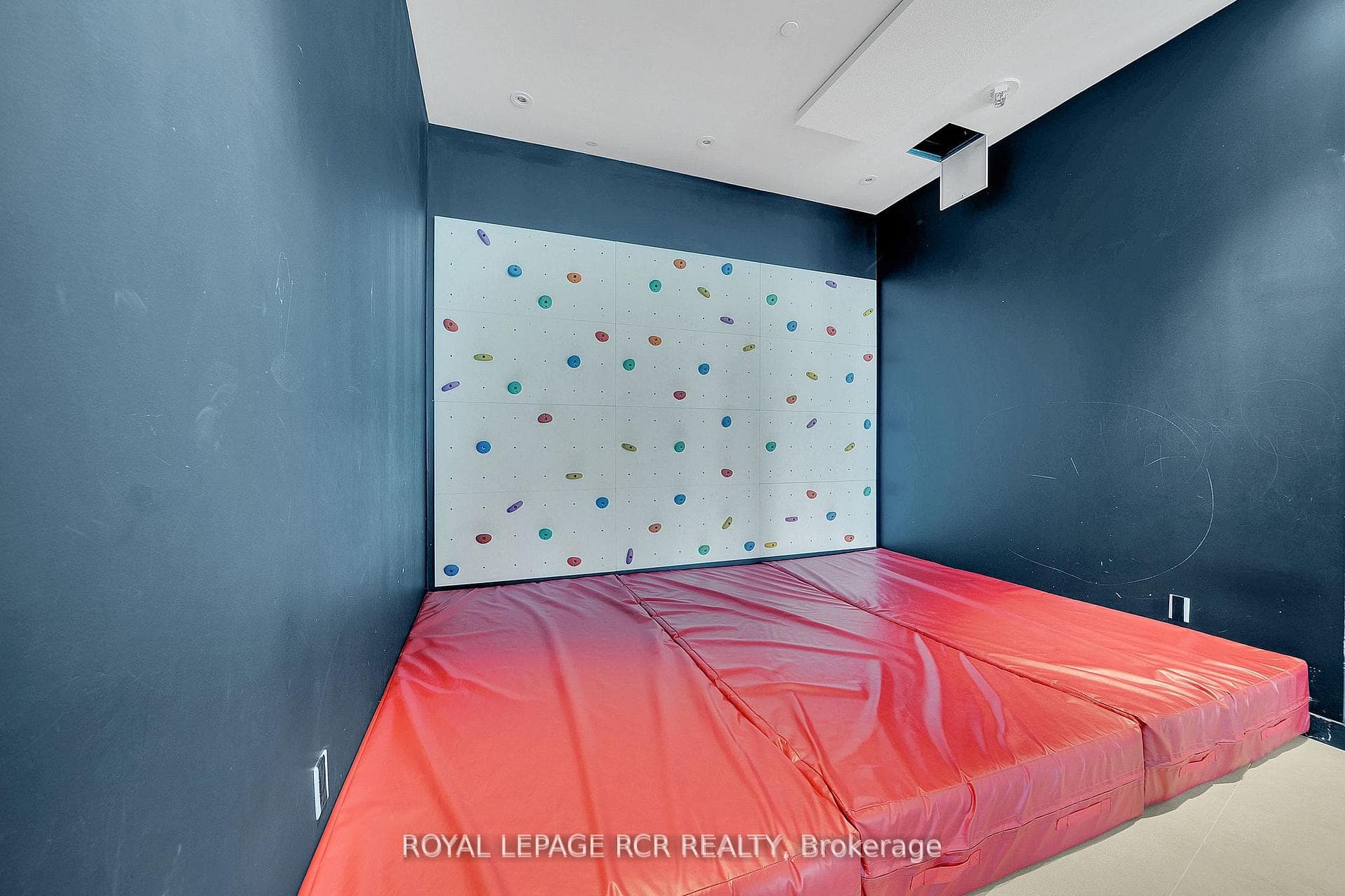Kids In-door Play Room