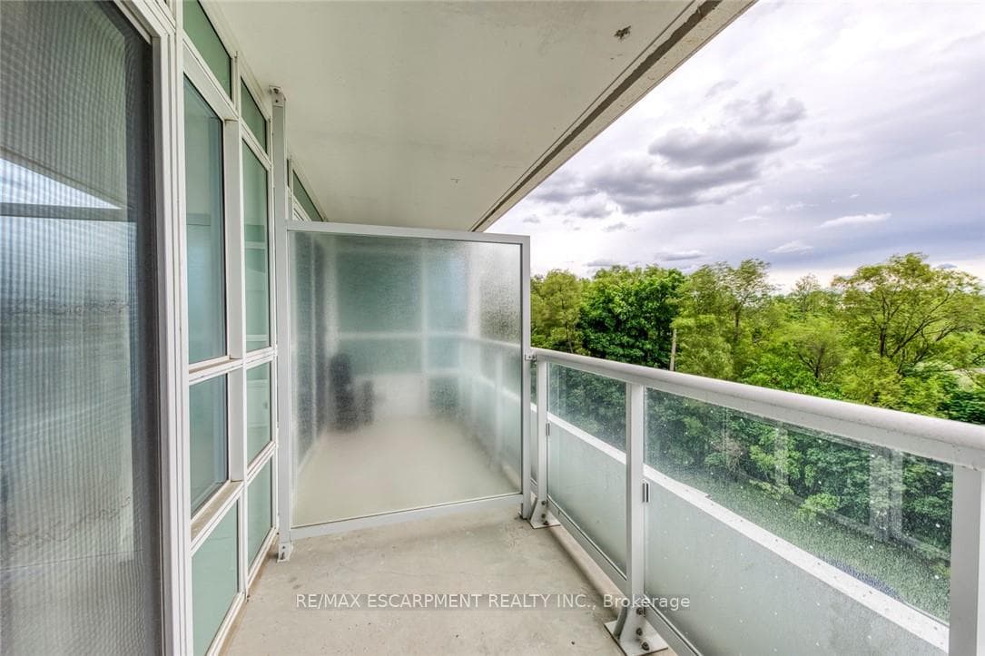 10 Wilby Crescent Unit 309 photo 13