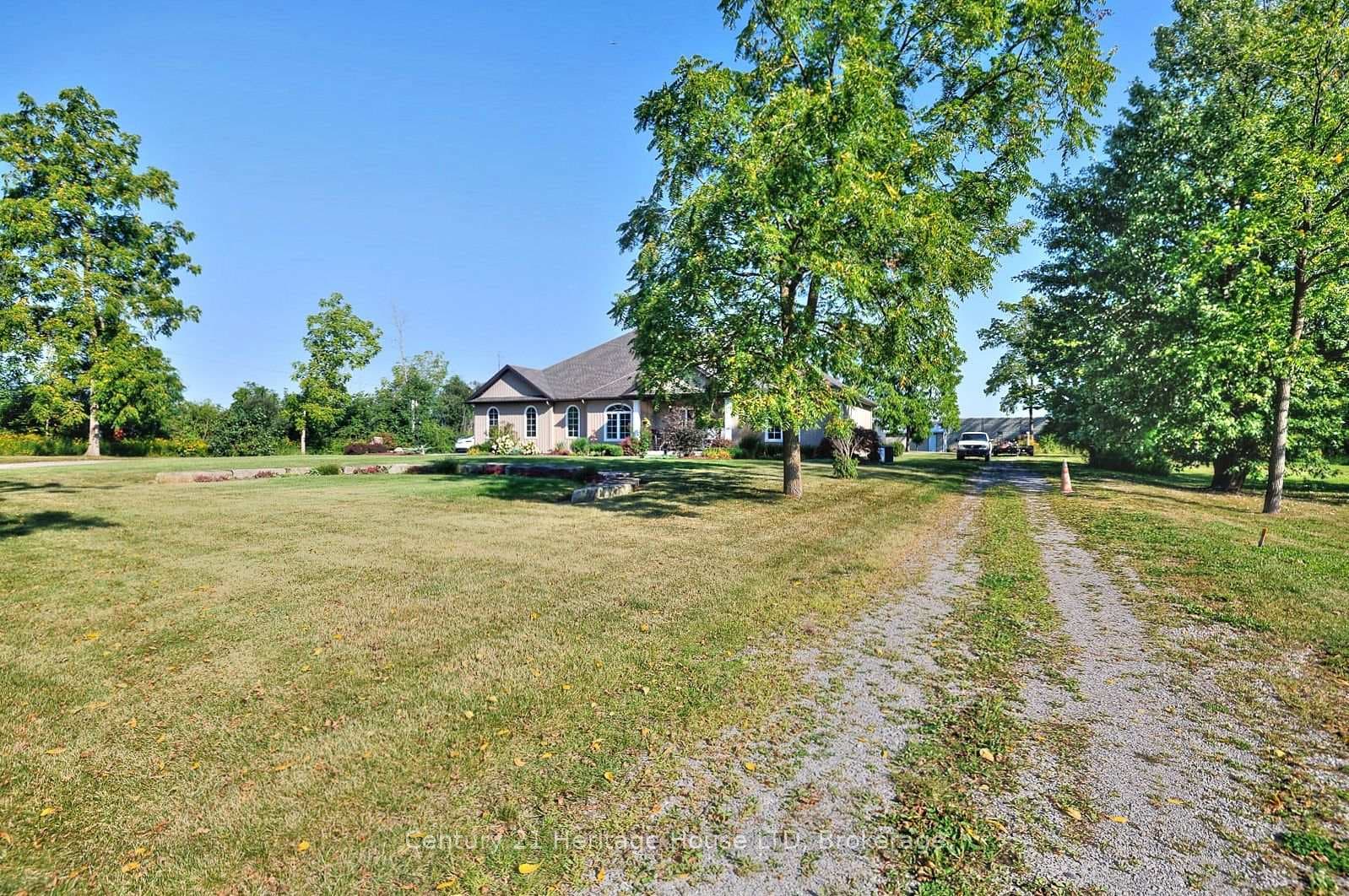 1040 Bertie Street photo 49