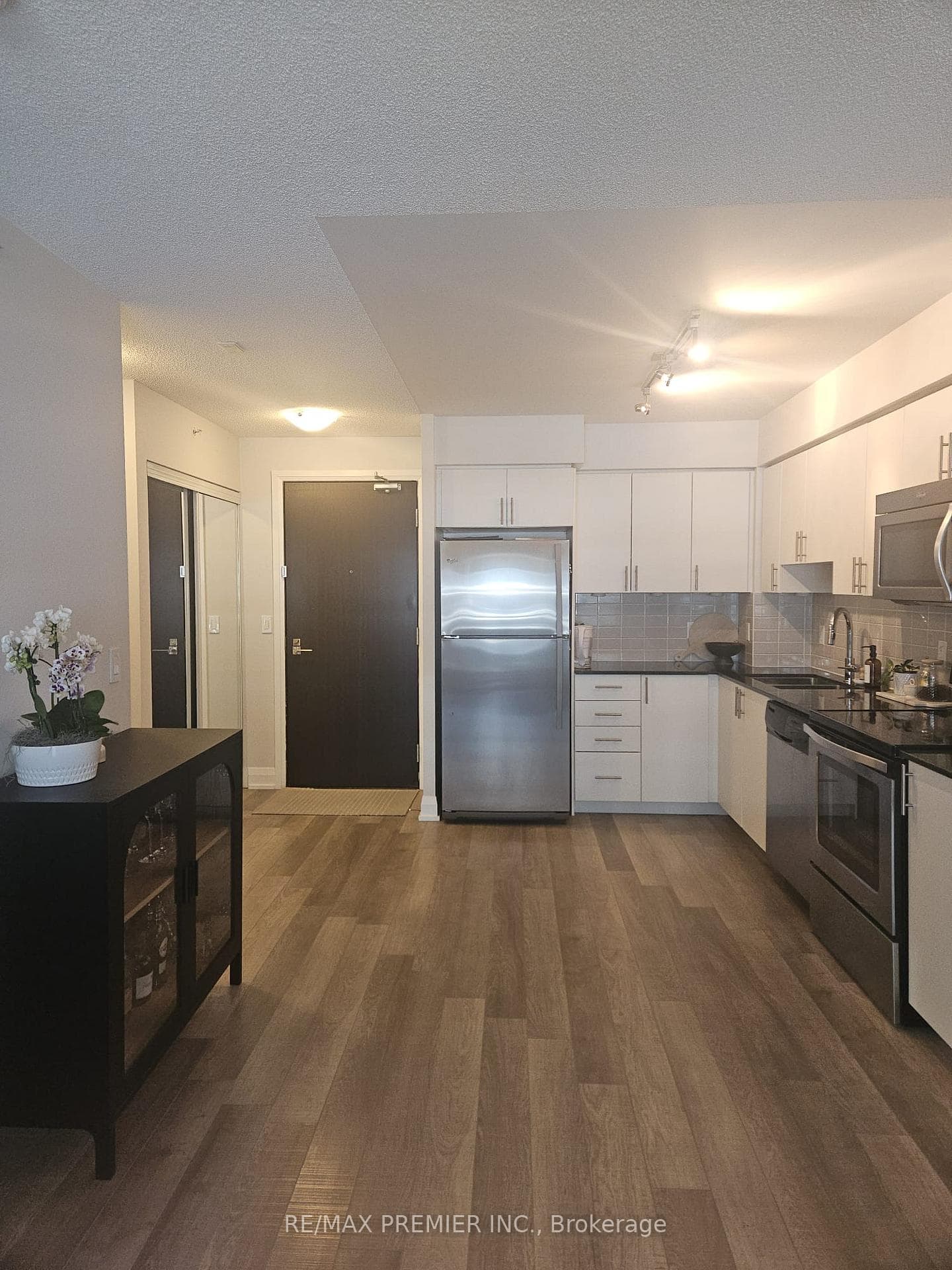 372 Highway 7 N/A Unit 318 photo 6