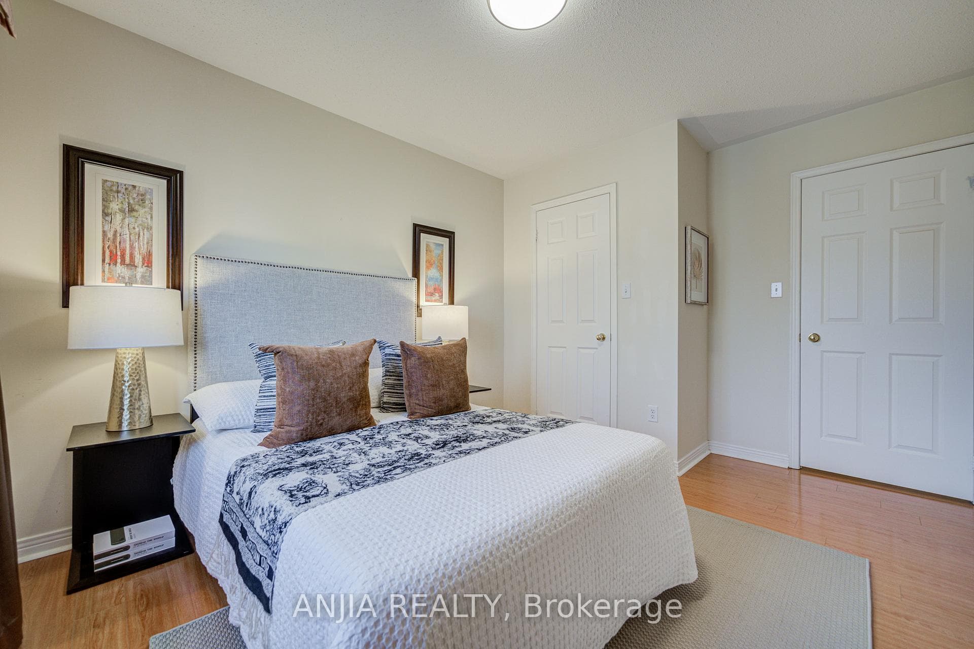 27 Larcastle Avenue photo 38