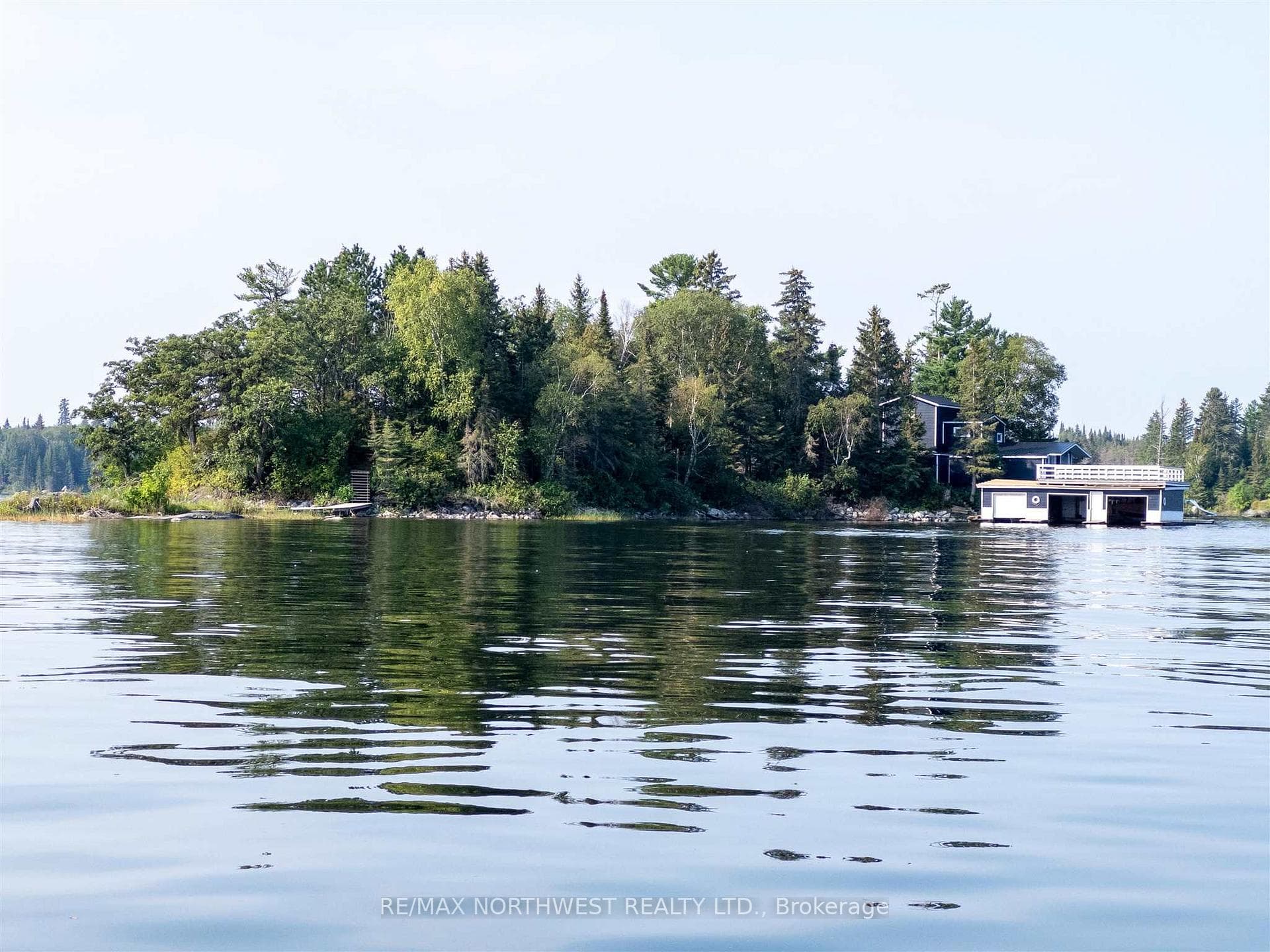 ISLAND KM128 PARCEL 25446 photo 1