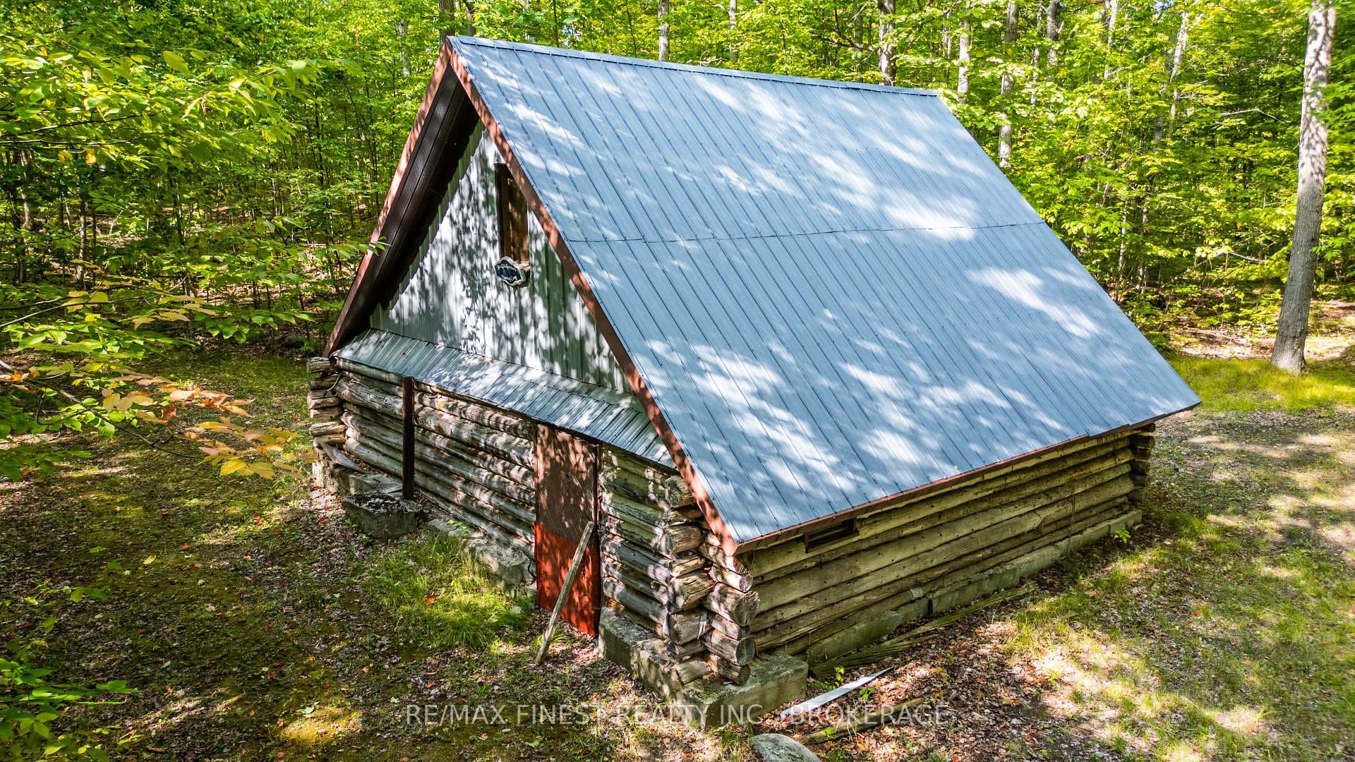 180 Napanee Road photo 44
