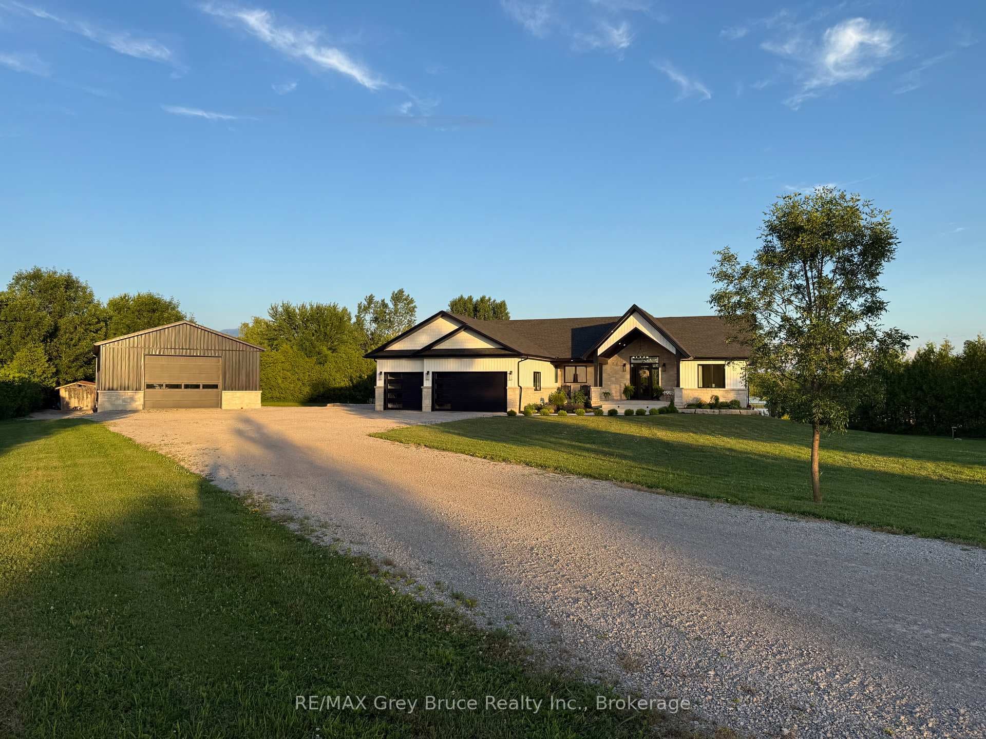 117 Almur Drive photo 1