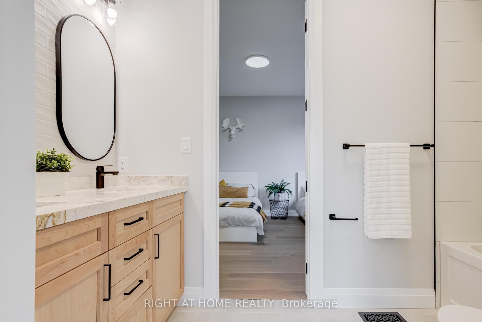Jack & Jill Ensuite