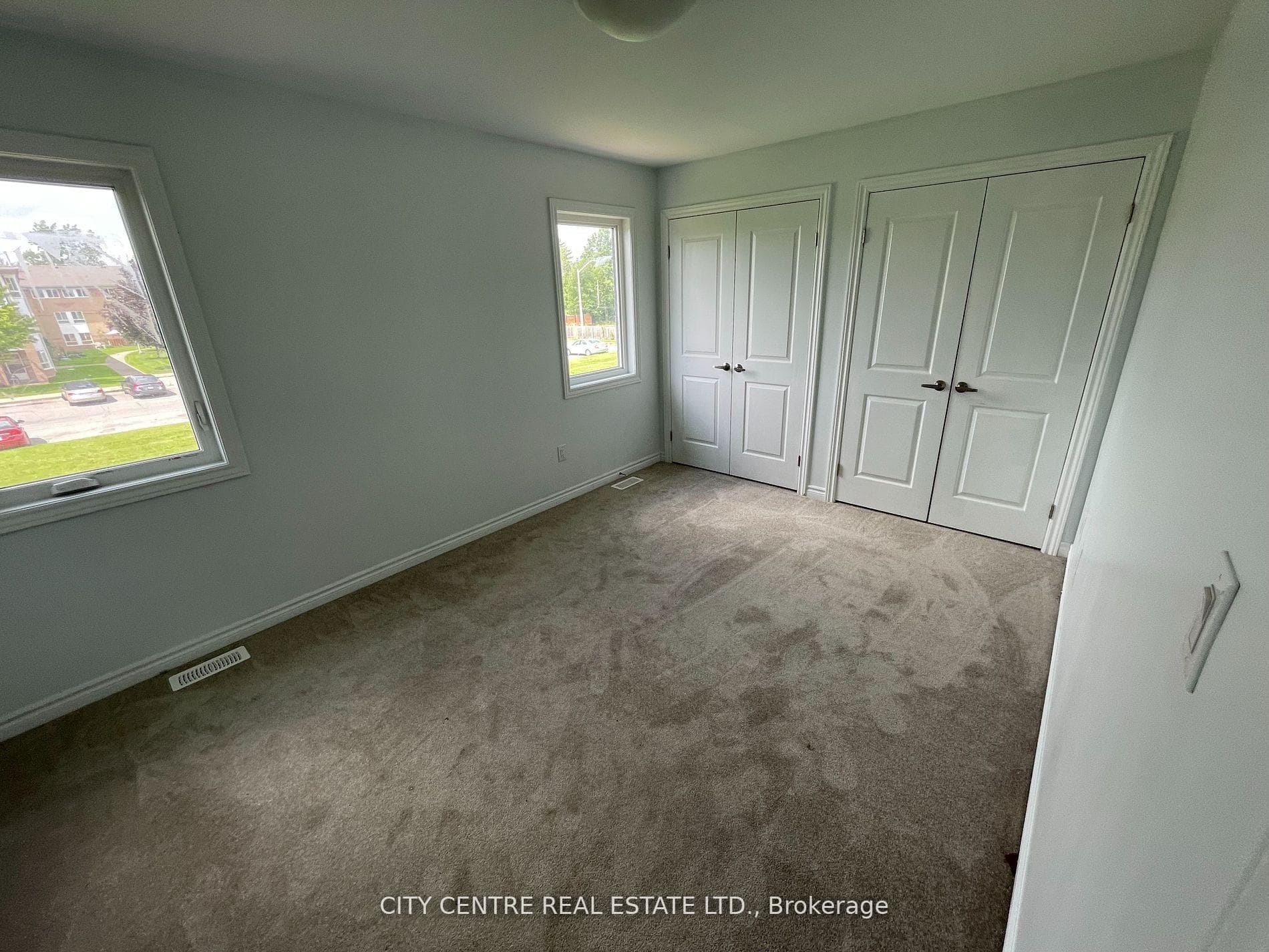 308 Louise Street photo 23