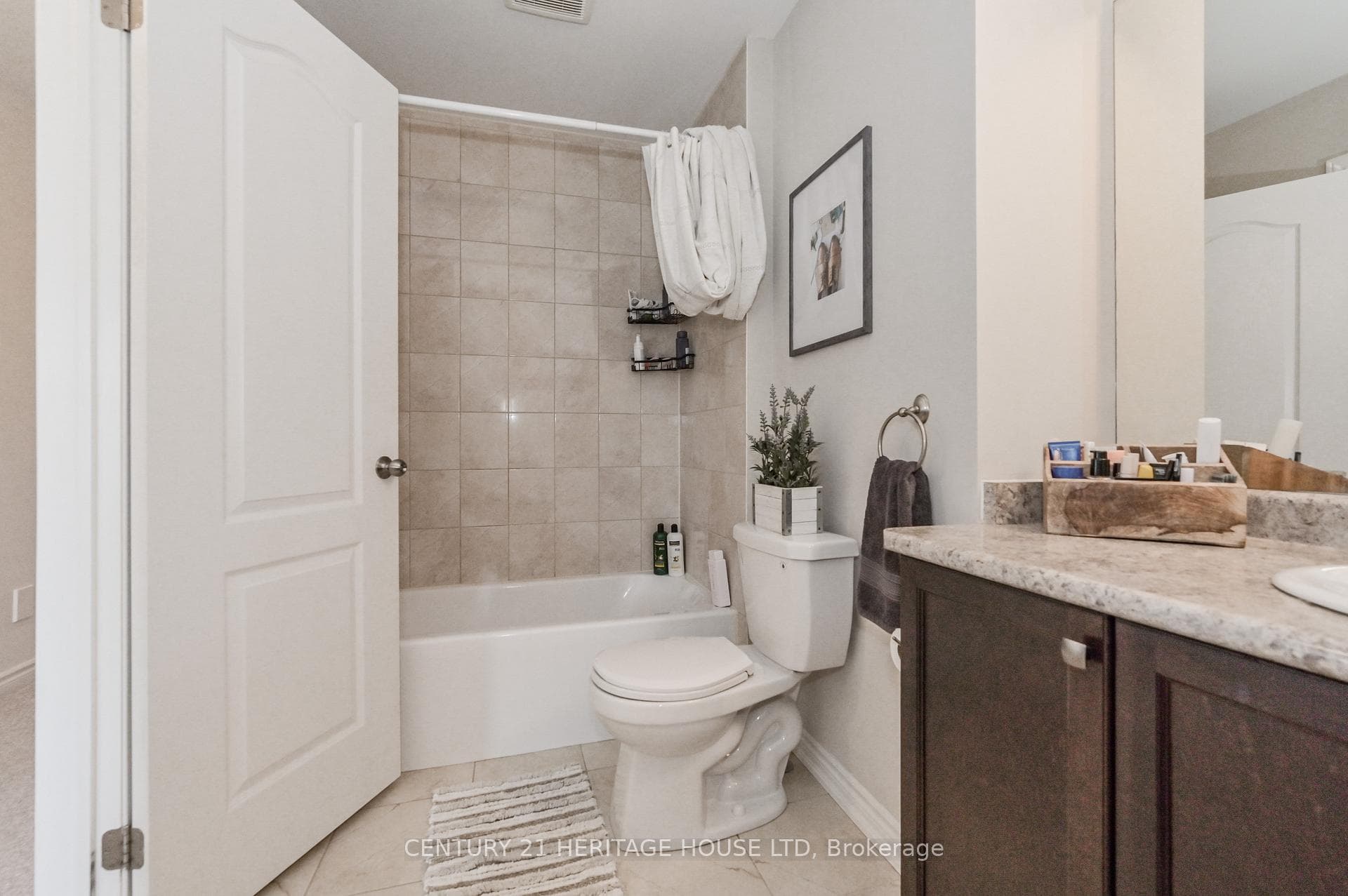 171 Courtney Street photo 22
