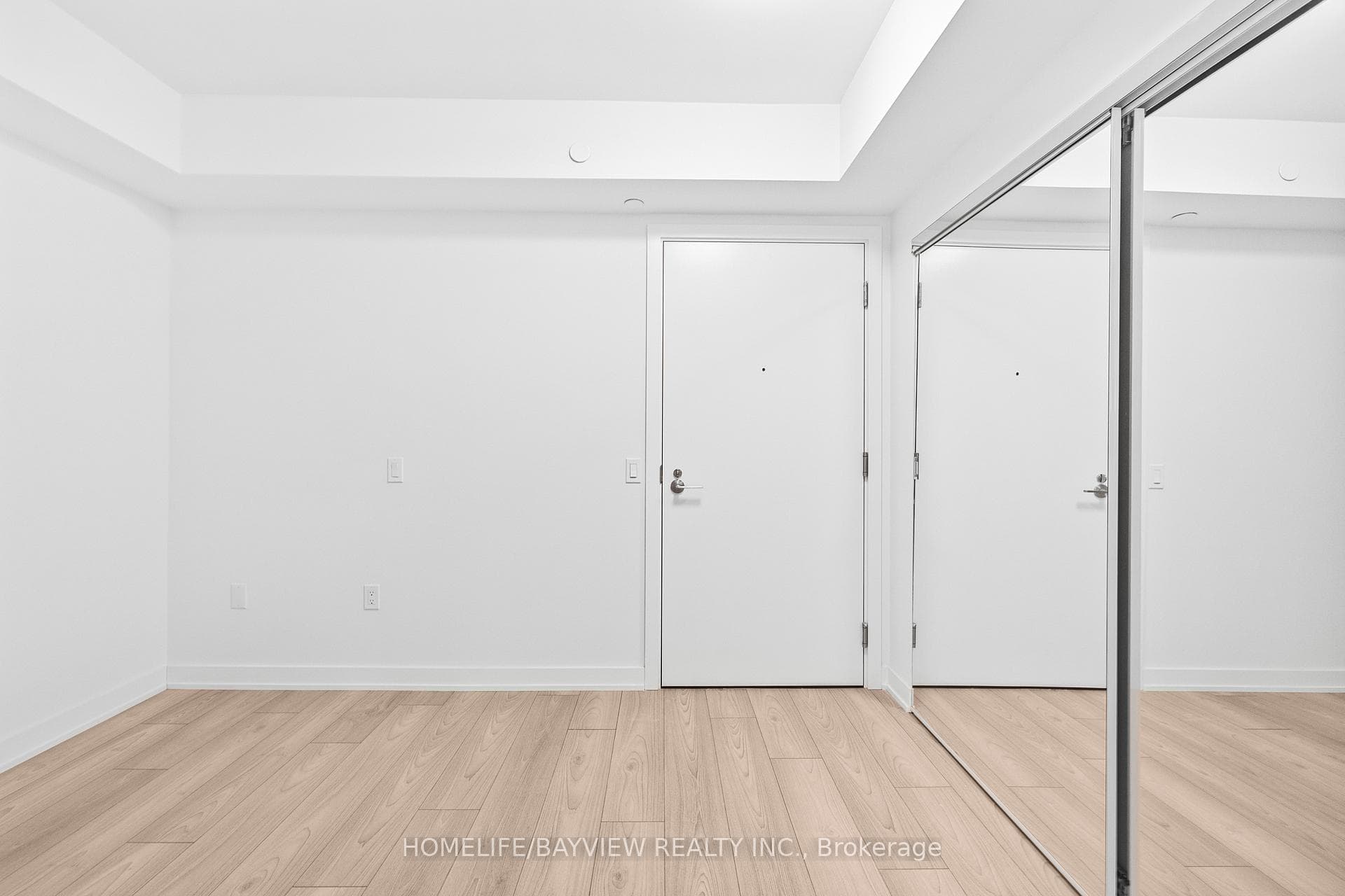 110 Broadway Avenue Unit 503S photo 4