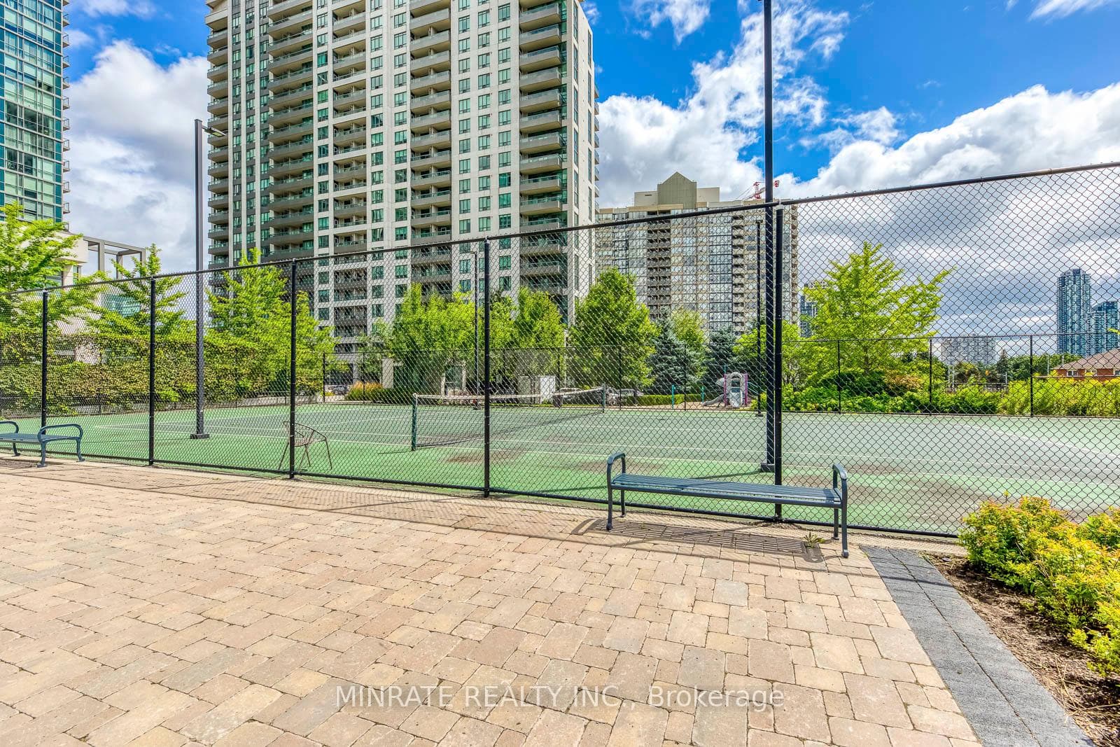 339 Rathburn Road Unit 309 photo 14