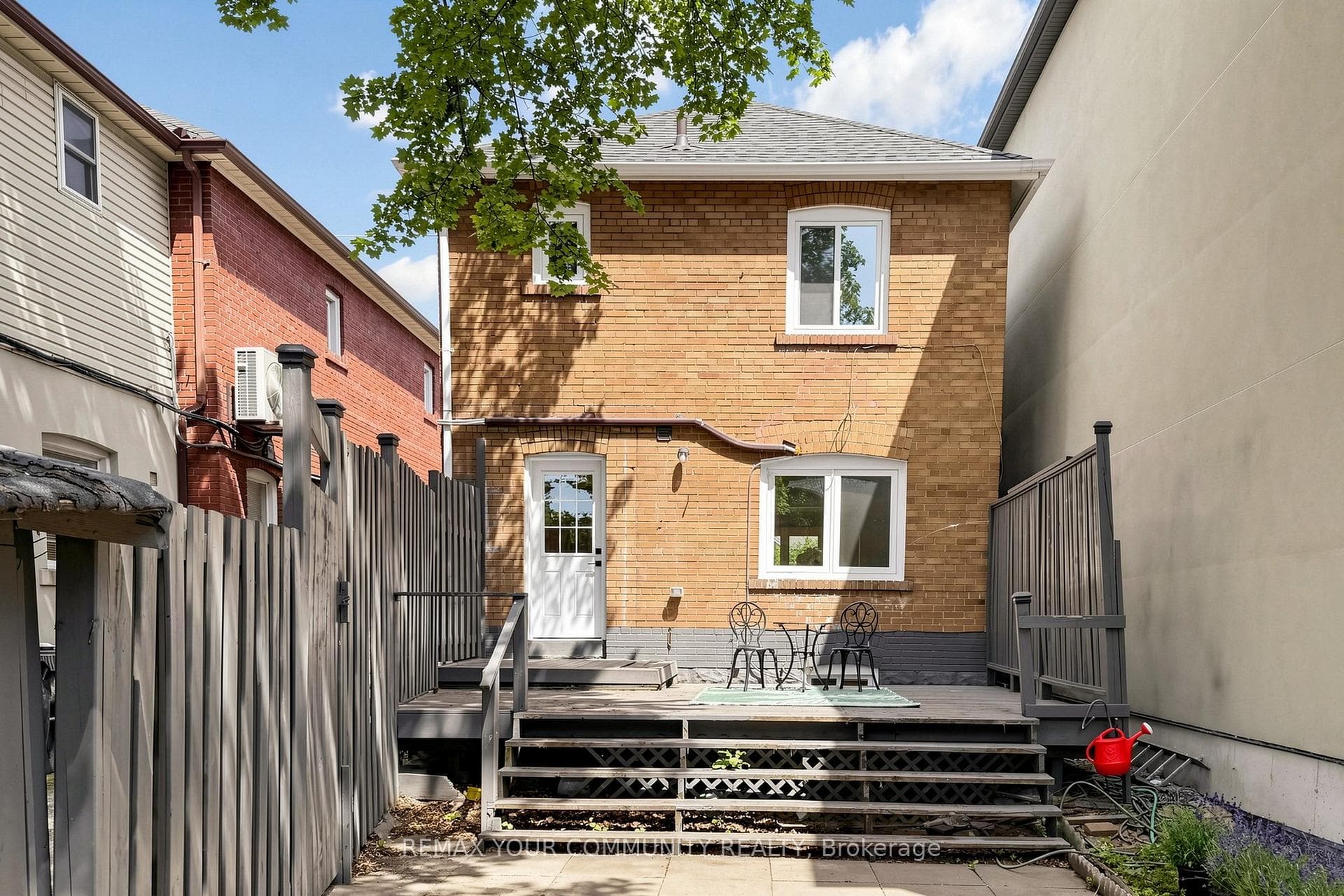 351 Fairlawn Avenue photo 35