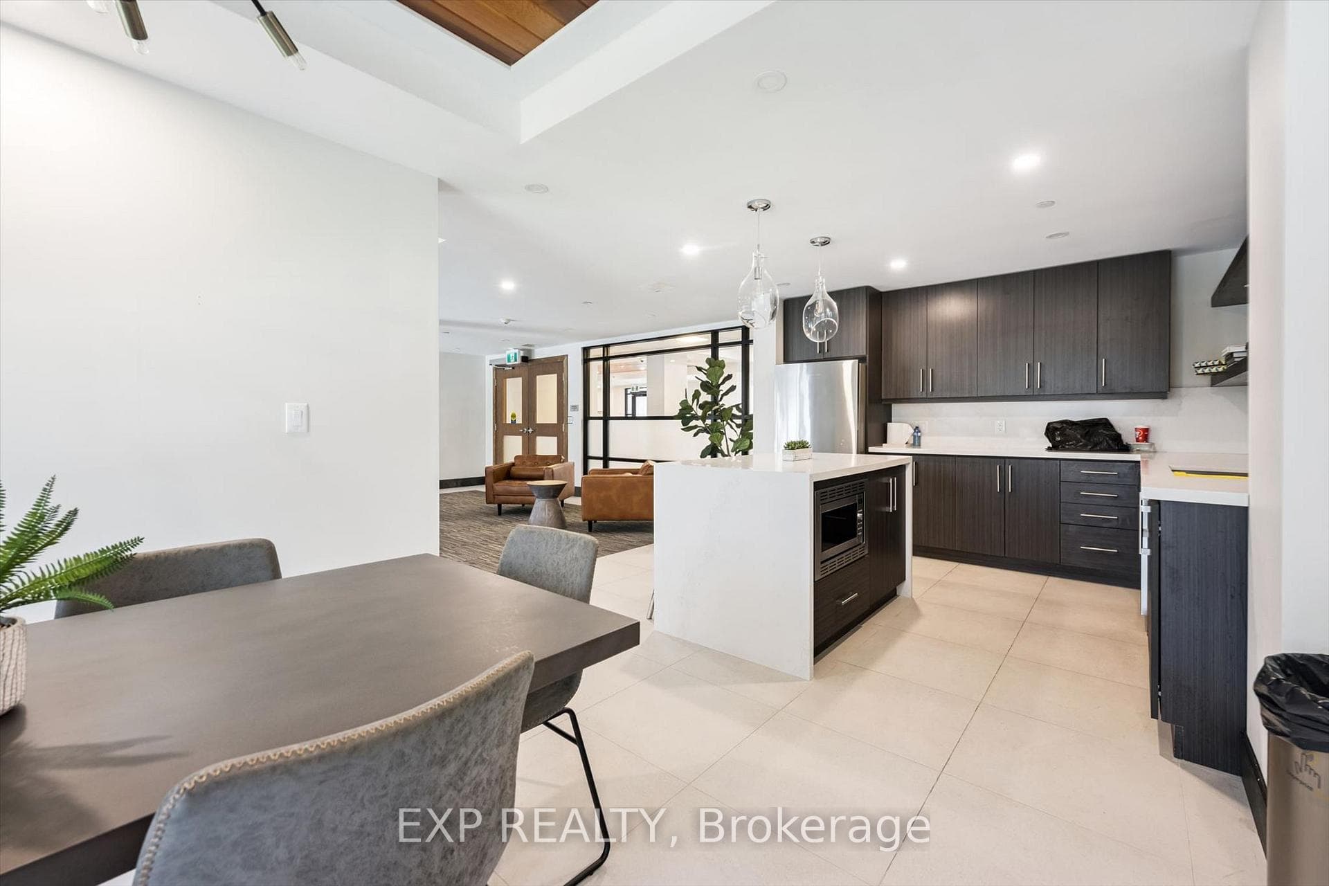 340 plains Road photo 32