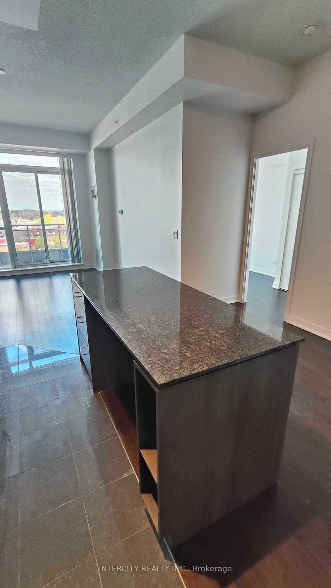 9205 Yonge Street Unit 804 photo 7
