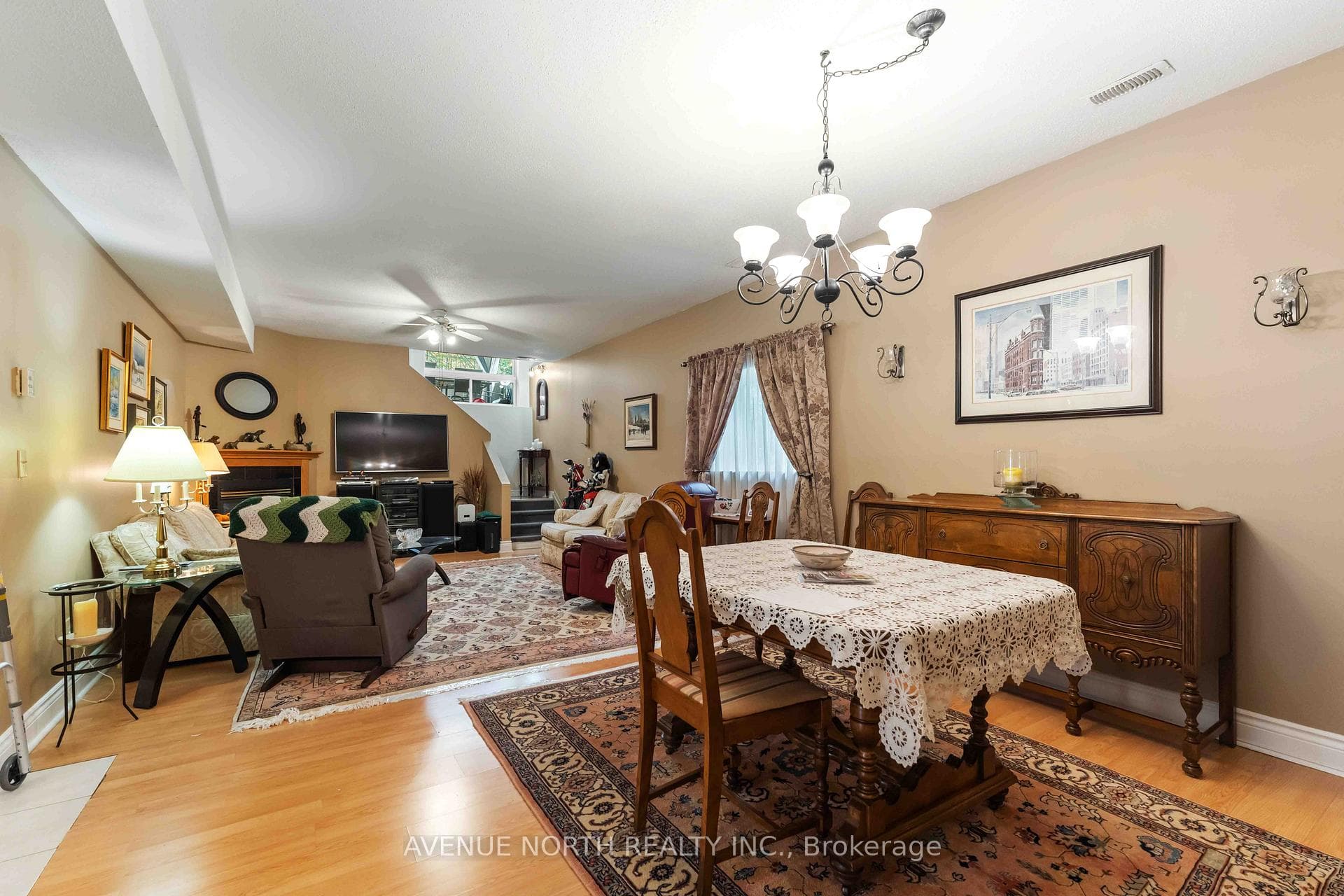 6803 Barsona Place photo 25