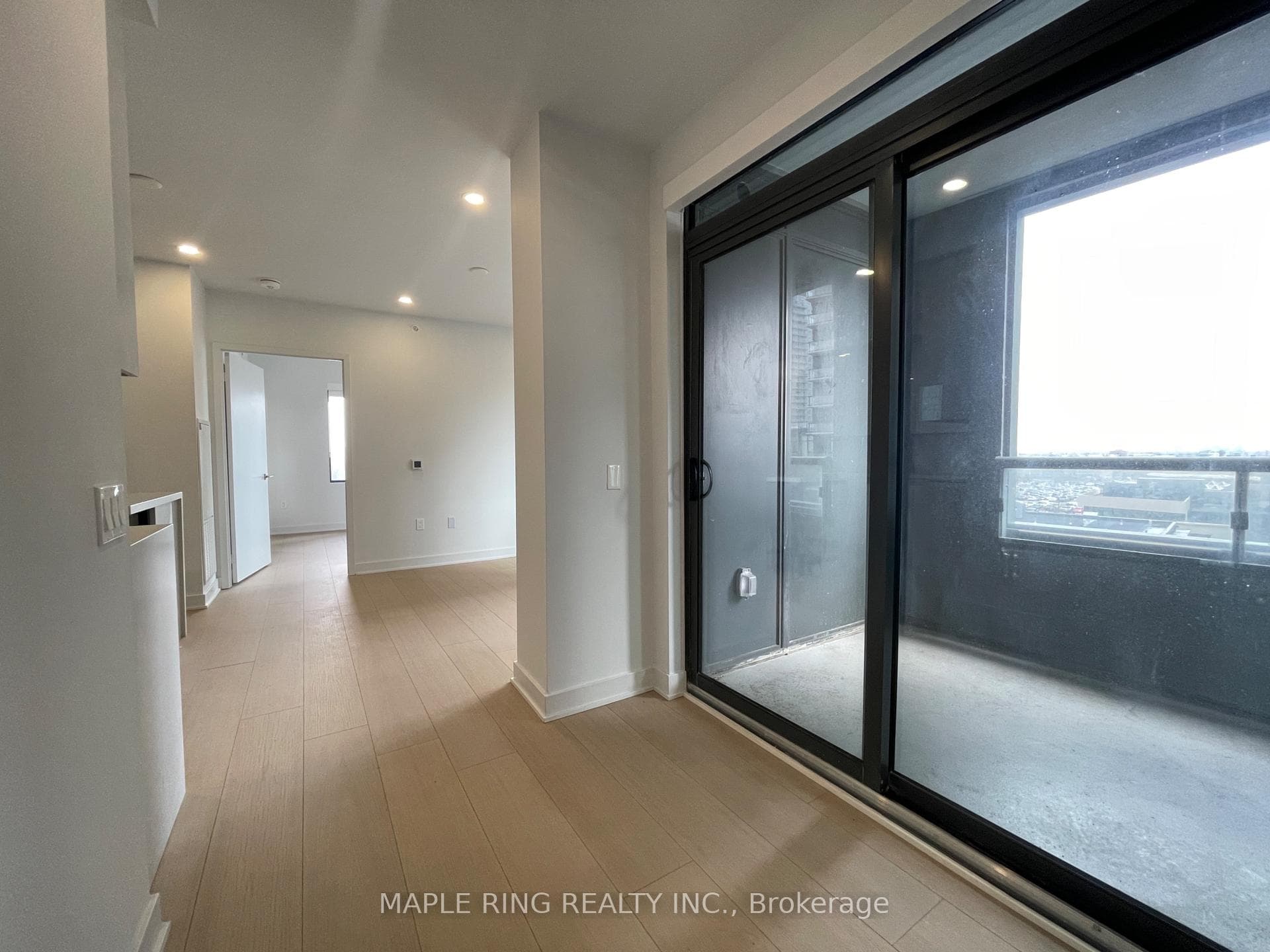 2920 Highway 7 Road Unit 505 photo 5