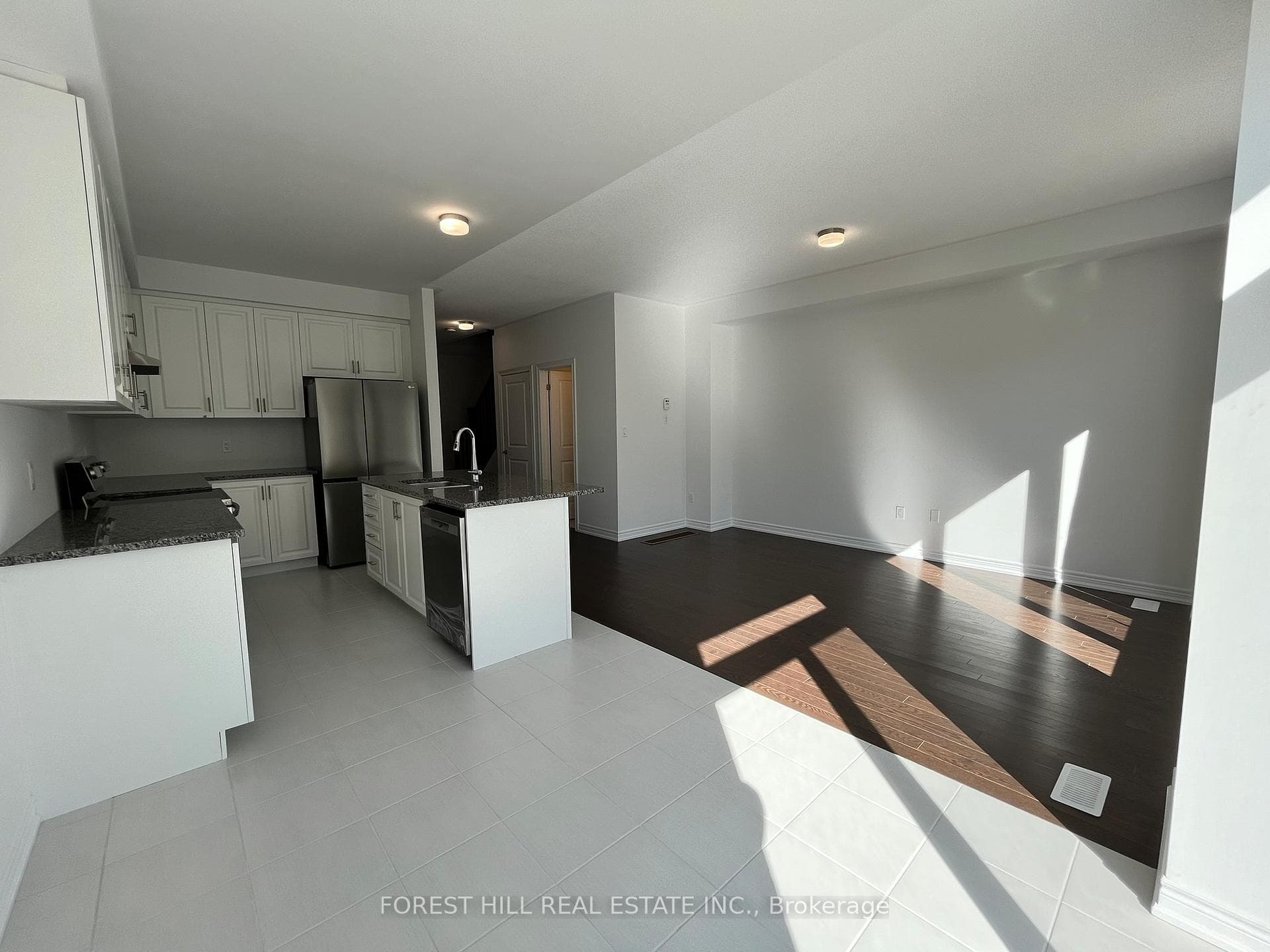 25 Milady Crescent photo 14