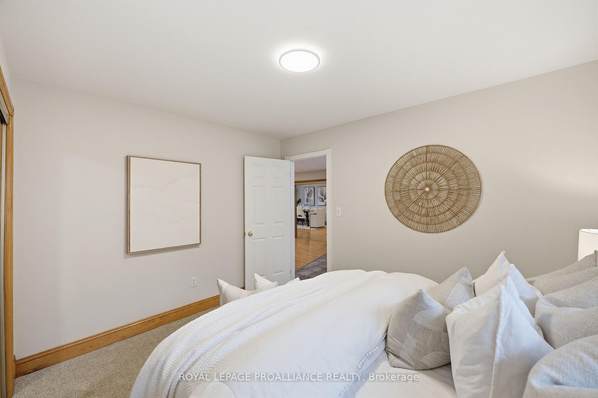 825 Campbell Road photo 17