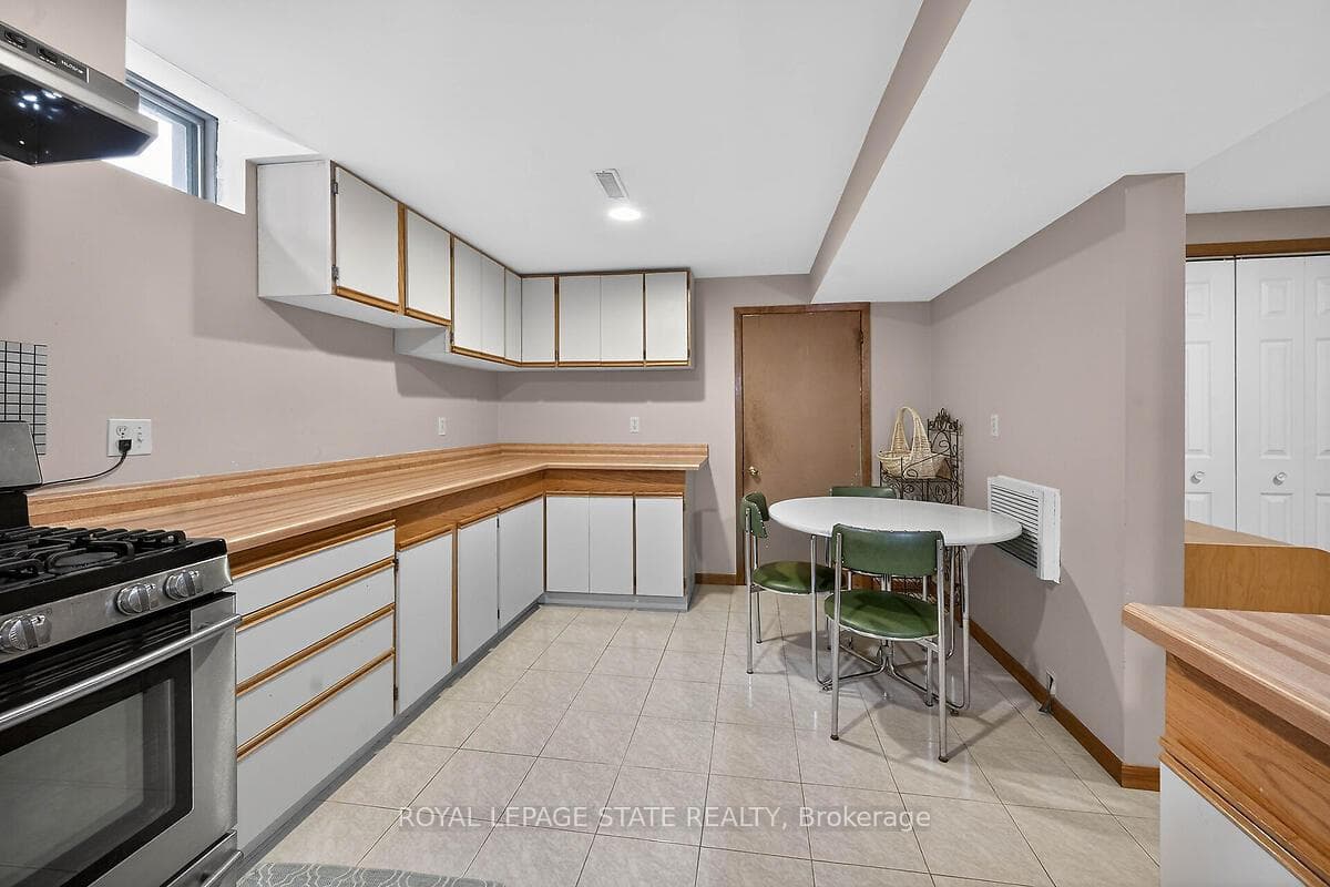 15 Gabriele Court photo 27
