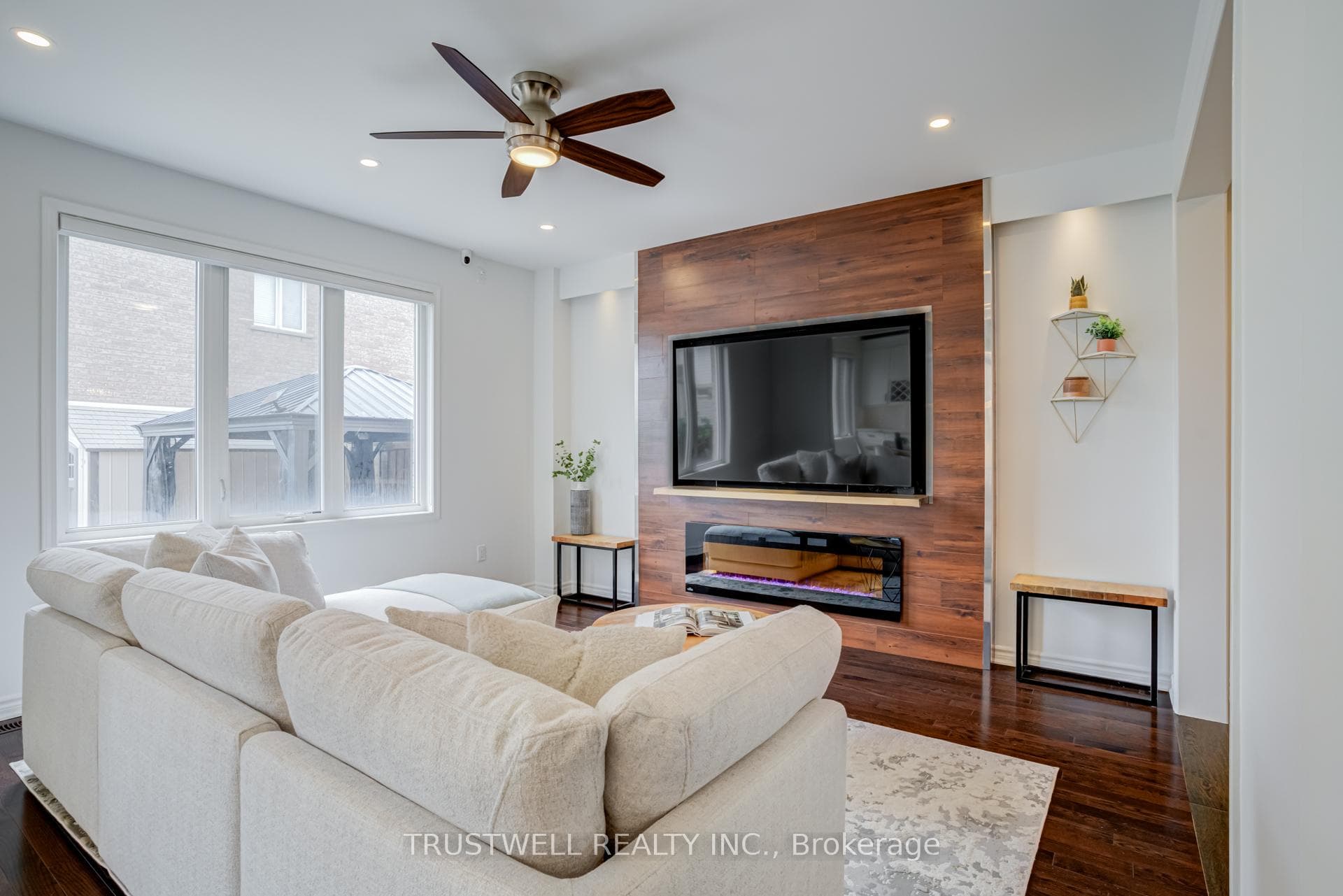 334 Trudeau Drive photo 15