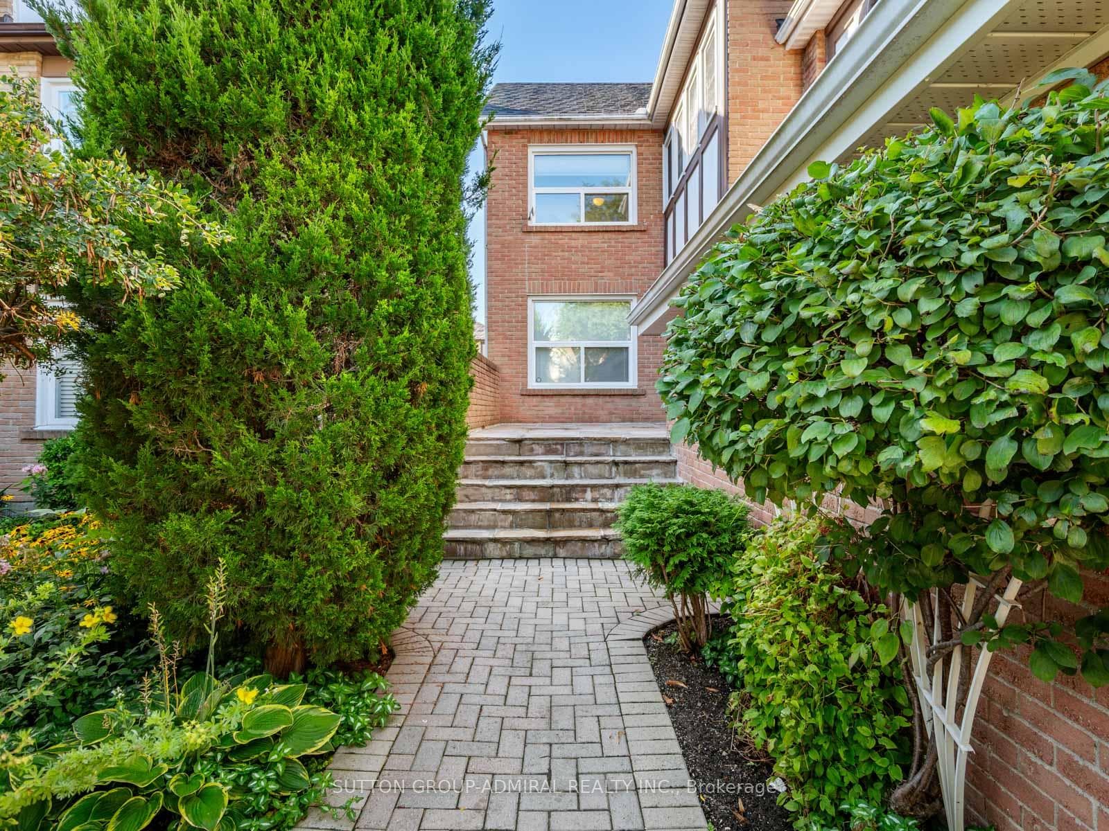 39 Mc Morran Crescent photo 2