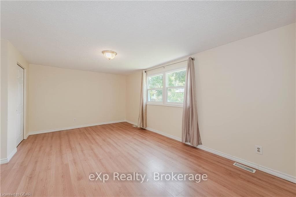 30 GATEWAY Drive photo 15