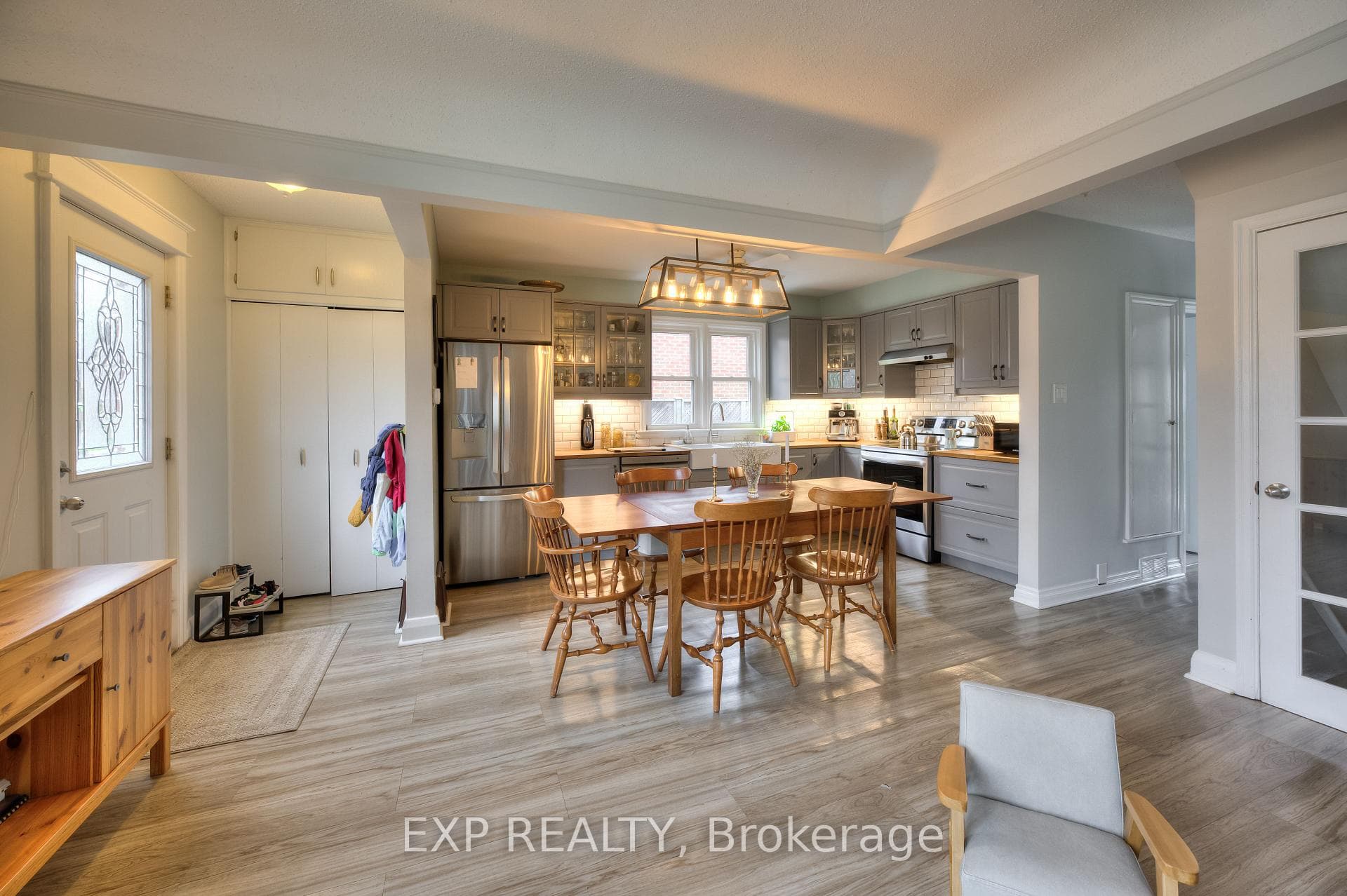 133 Mausser Avenue photo 6