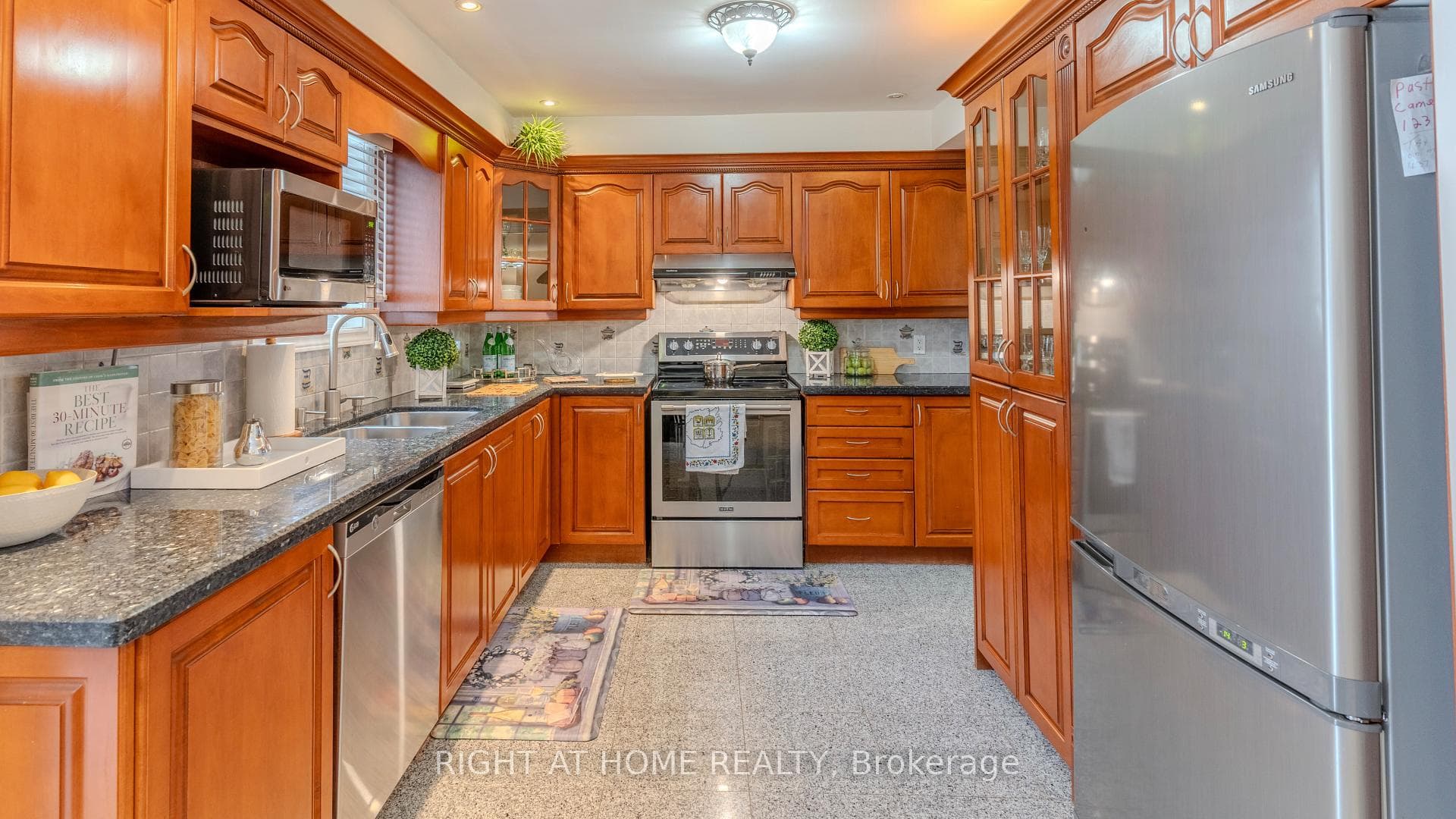 12 Griffiths Drive photo 8