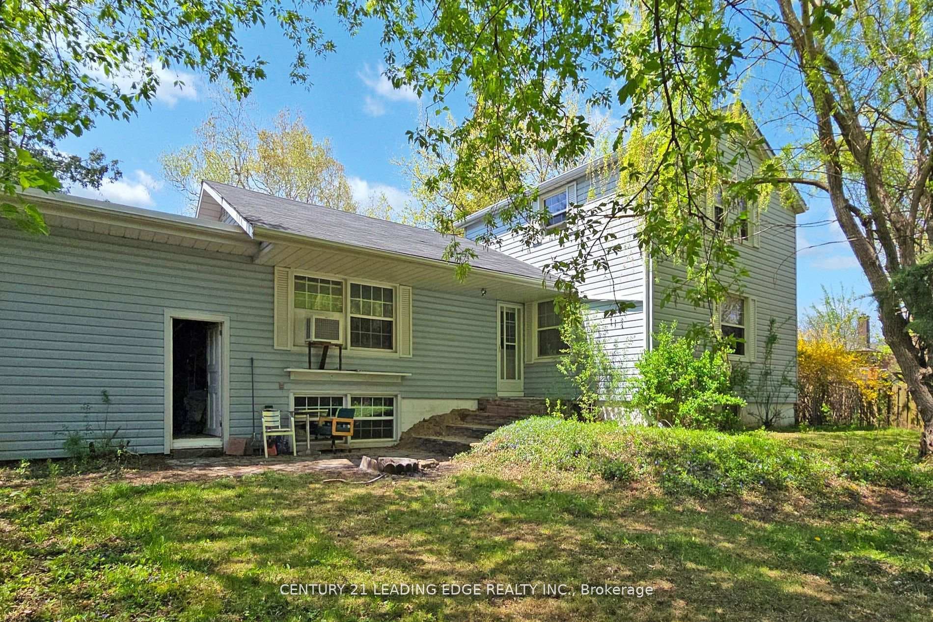 21 Wexford Boulevard Unit B photo 36
