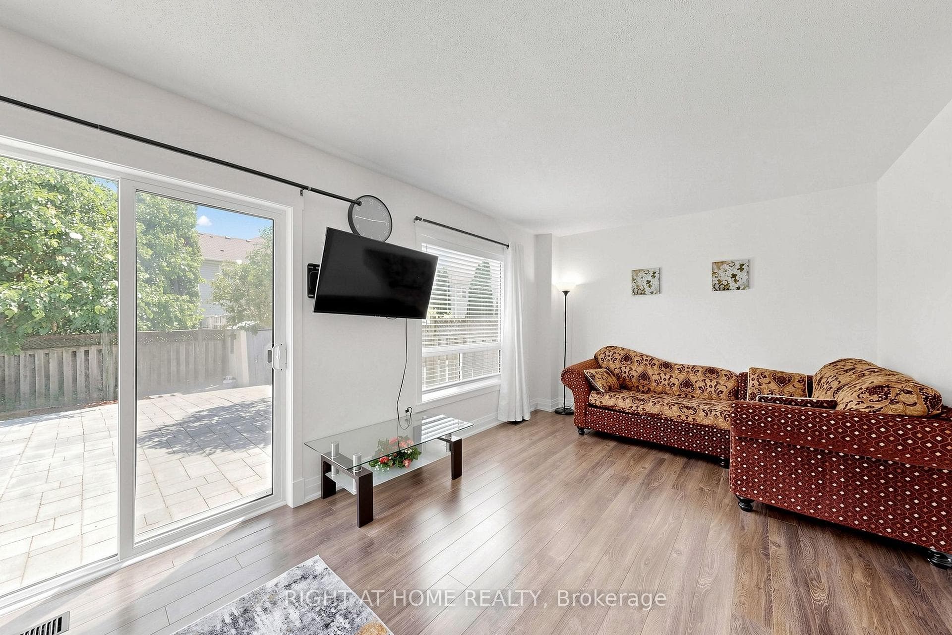 7 Macmillan Avenue photo 15