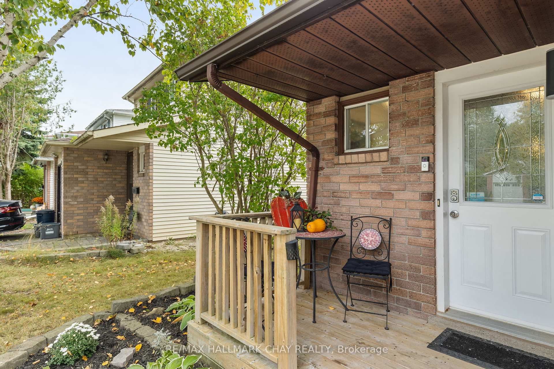 39 Corbett Drive photo 3