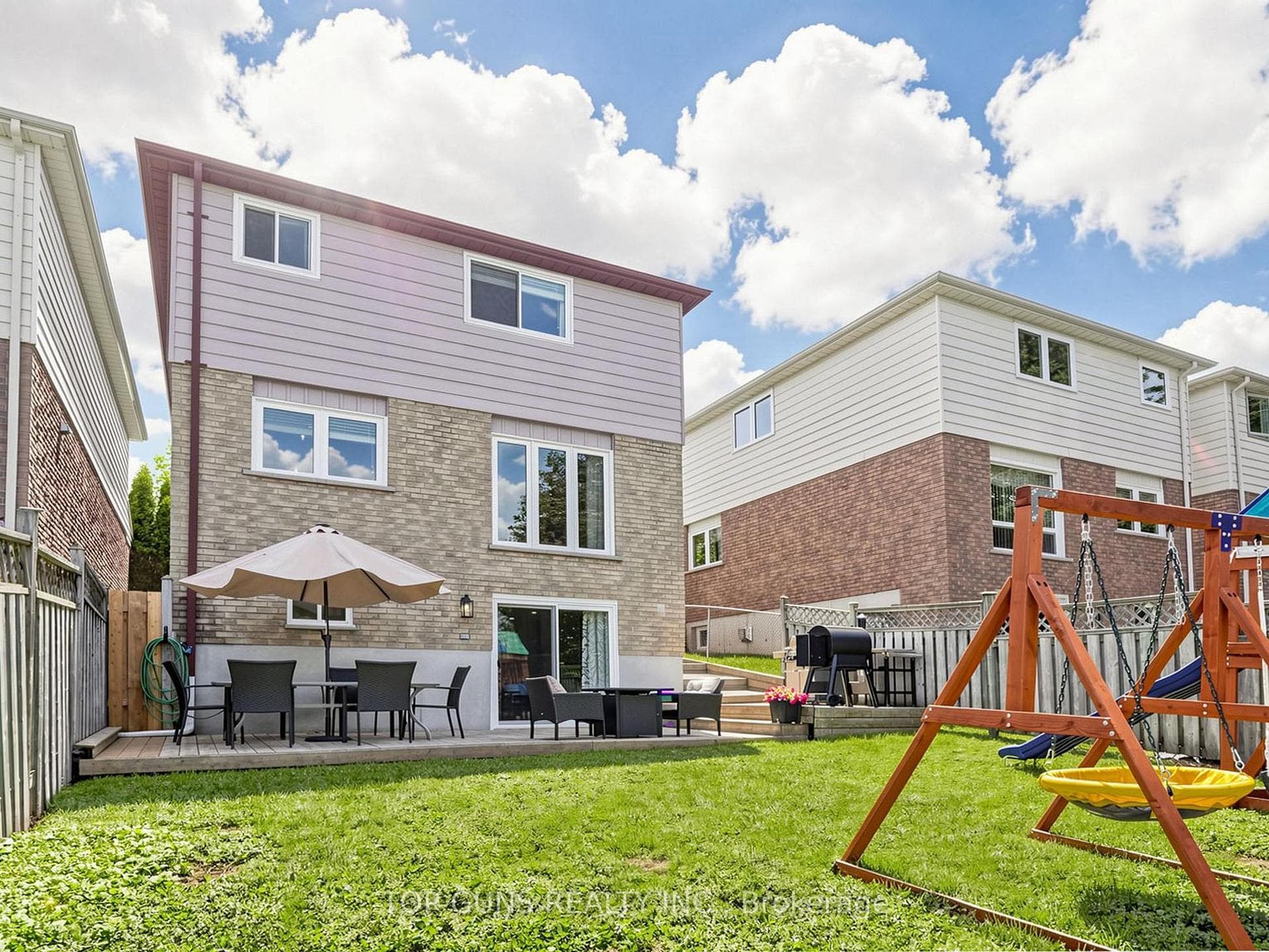 482 Britannia Avenue photo 39