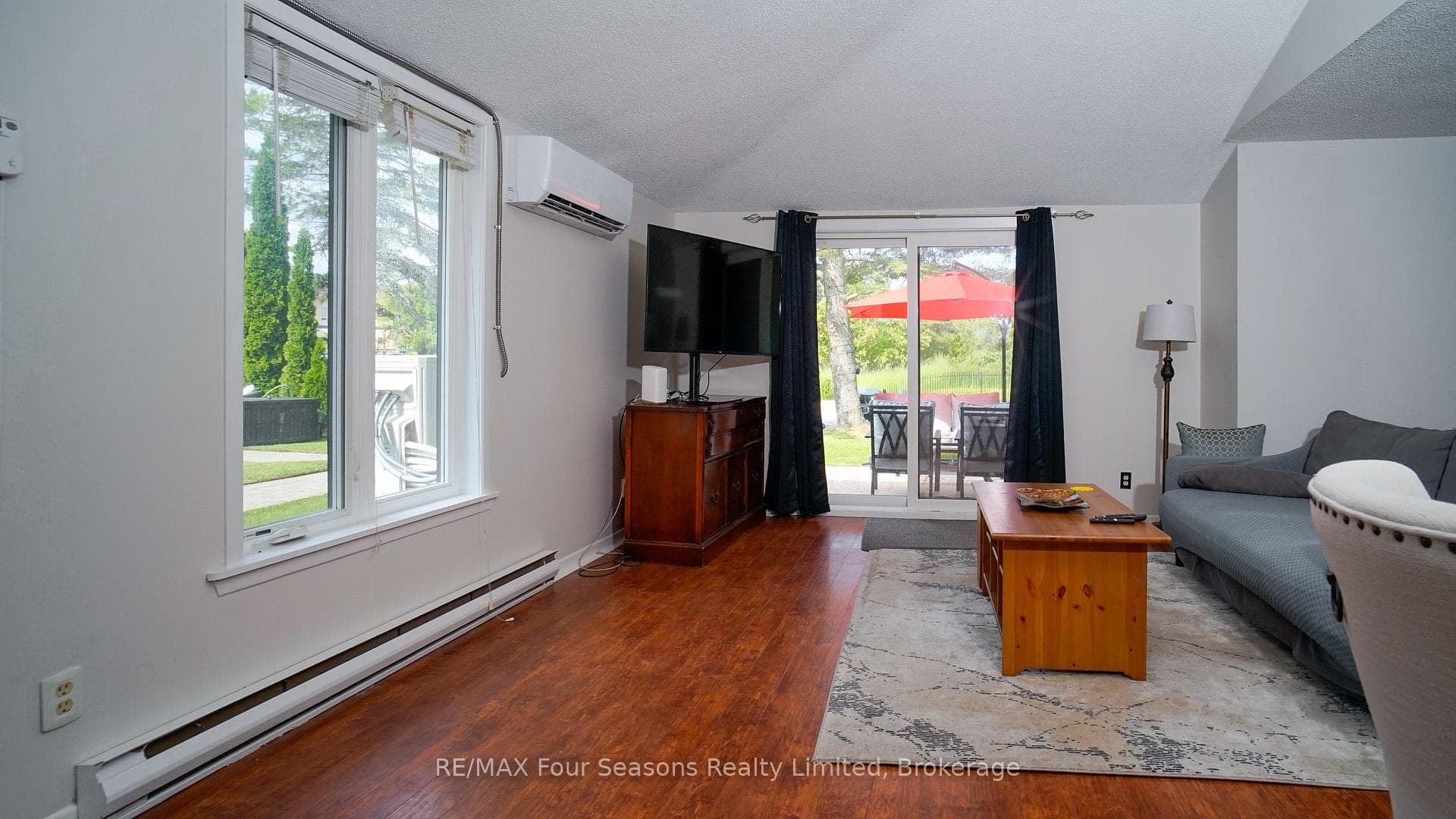4 Trafalgar Road Unit 4 photo 7