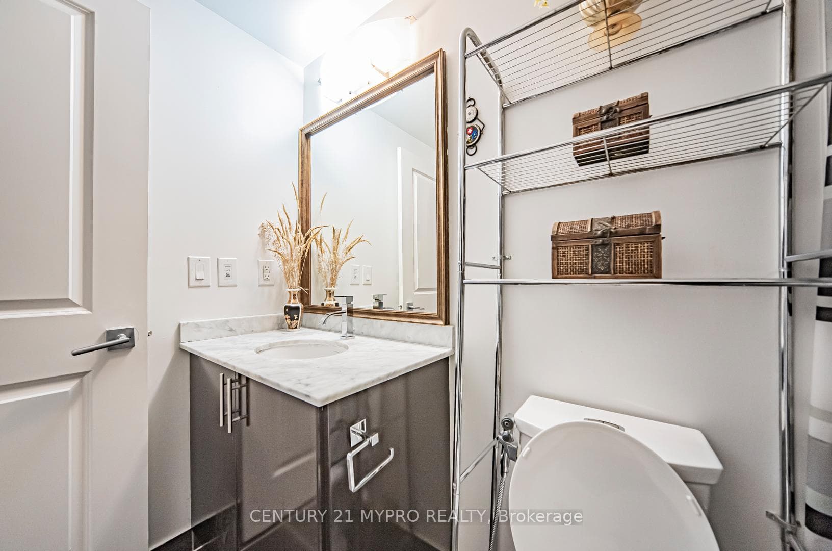 7165 Yonge Street Unit 903 photo 15