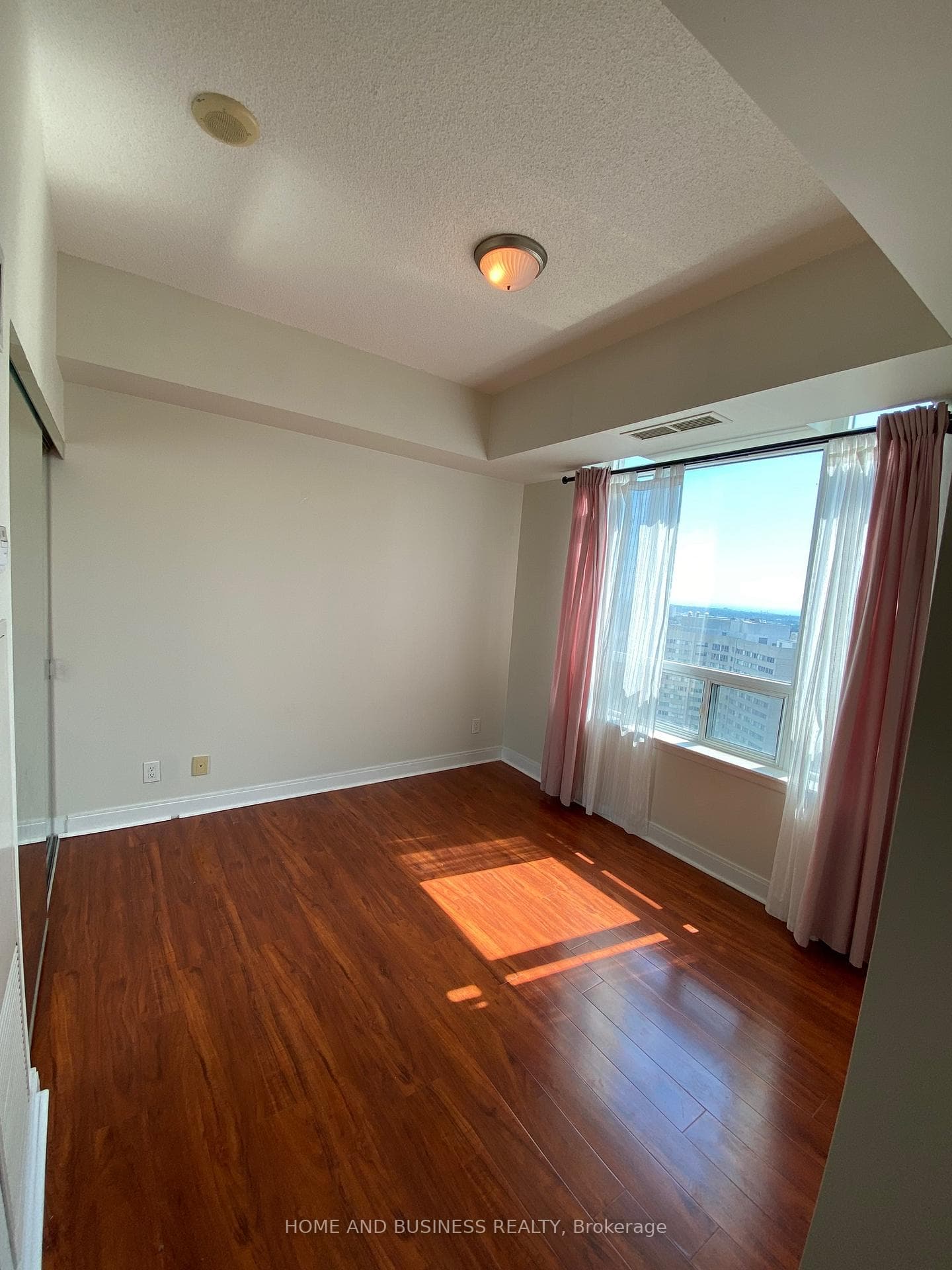 70 Absolute Avenue Unit 2505 photo 20