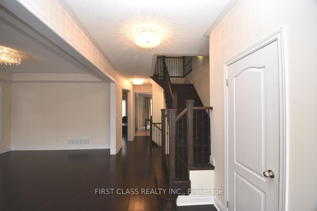 1019 Wilbur Pipher Circle photo 5