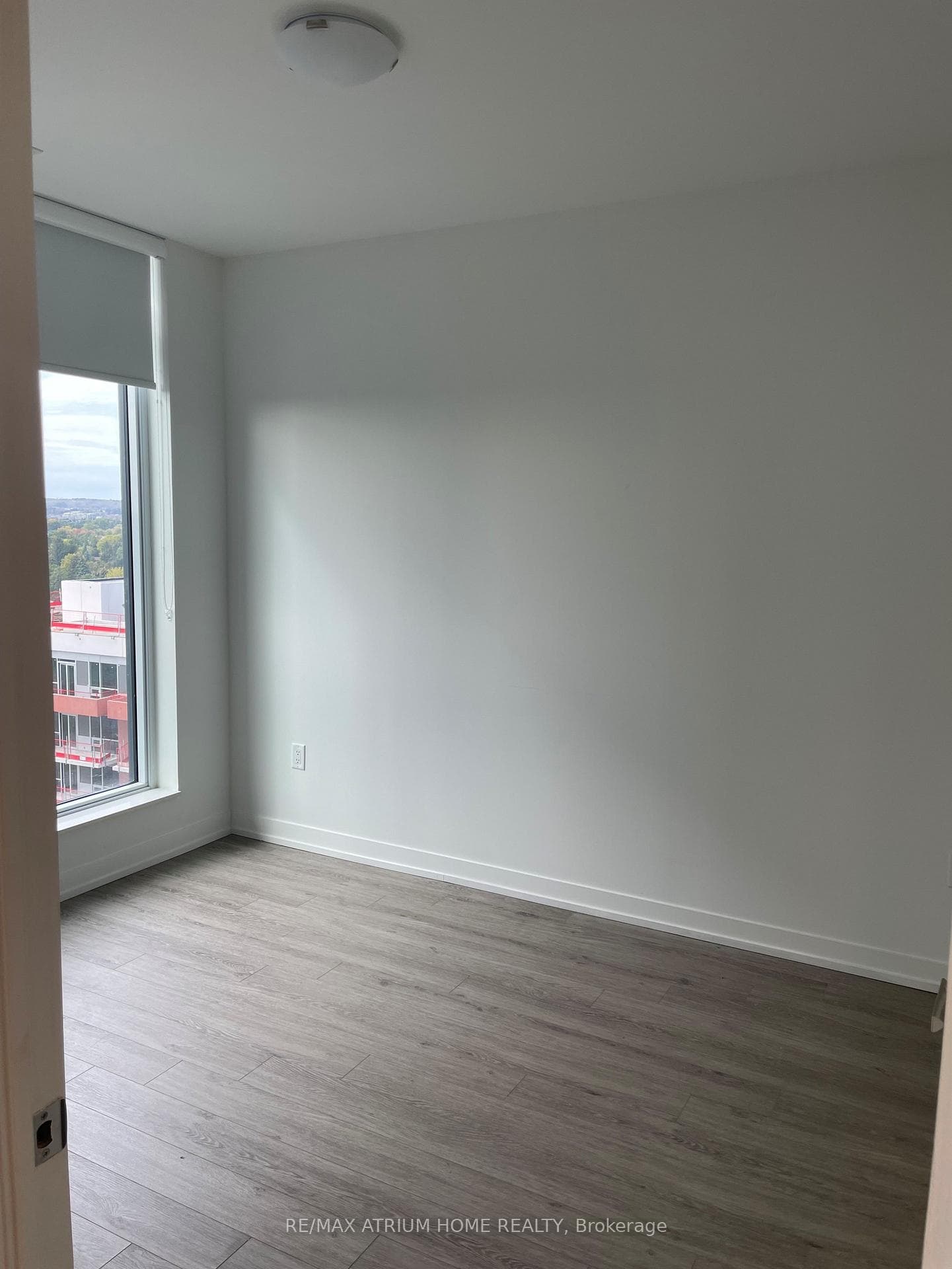 8868 Yonge Street Unit 1101 photo 4
