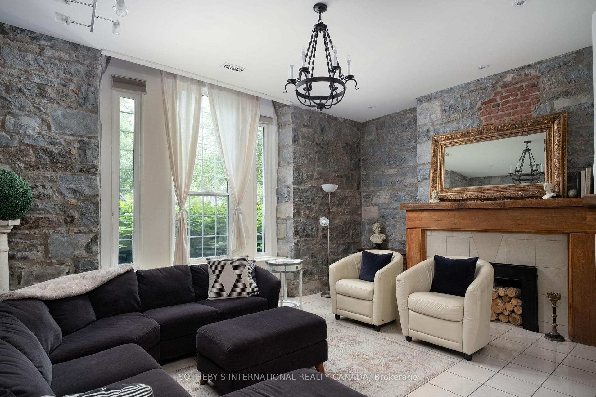 Chapel Suite