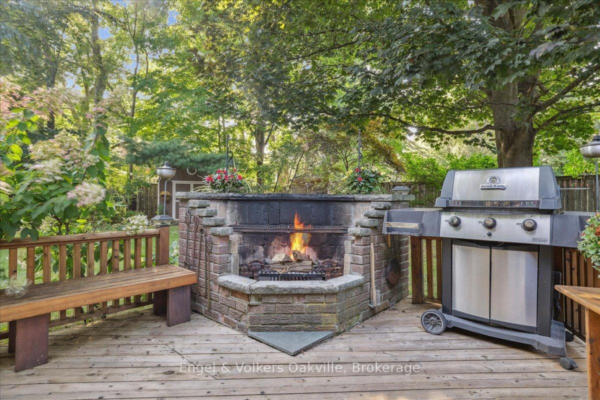 250 Gatestone Avenue photo 46