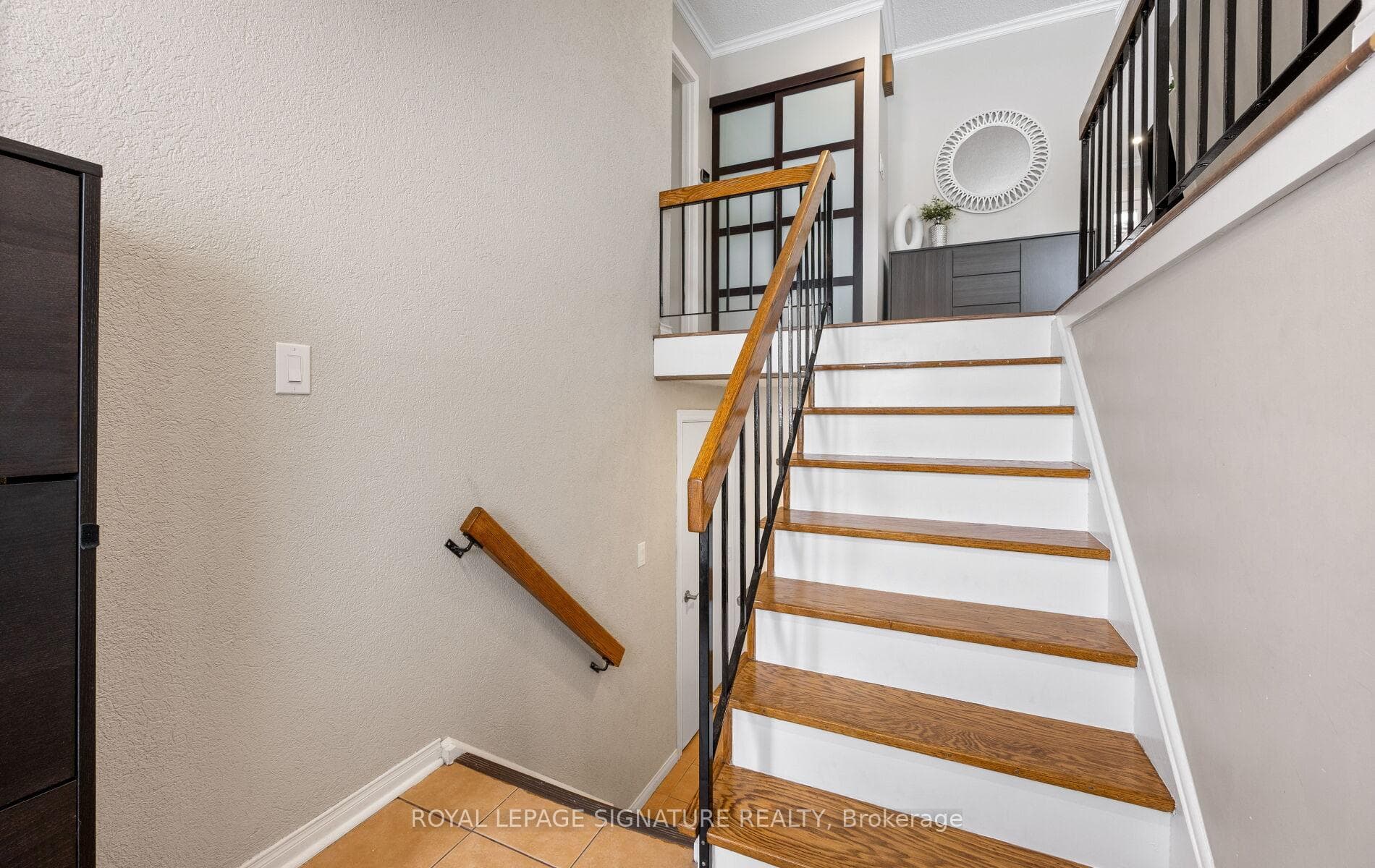 6943 Estoril Road photo 5